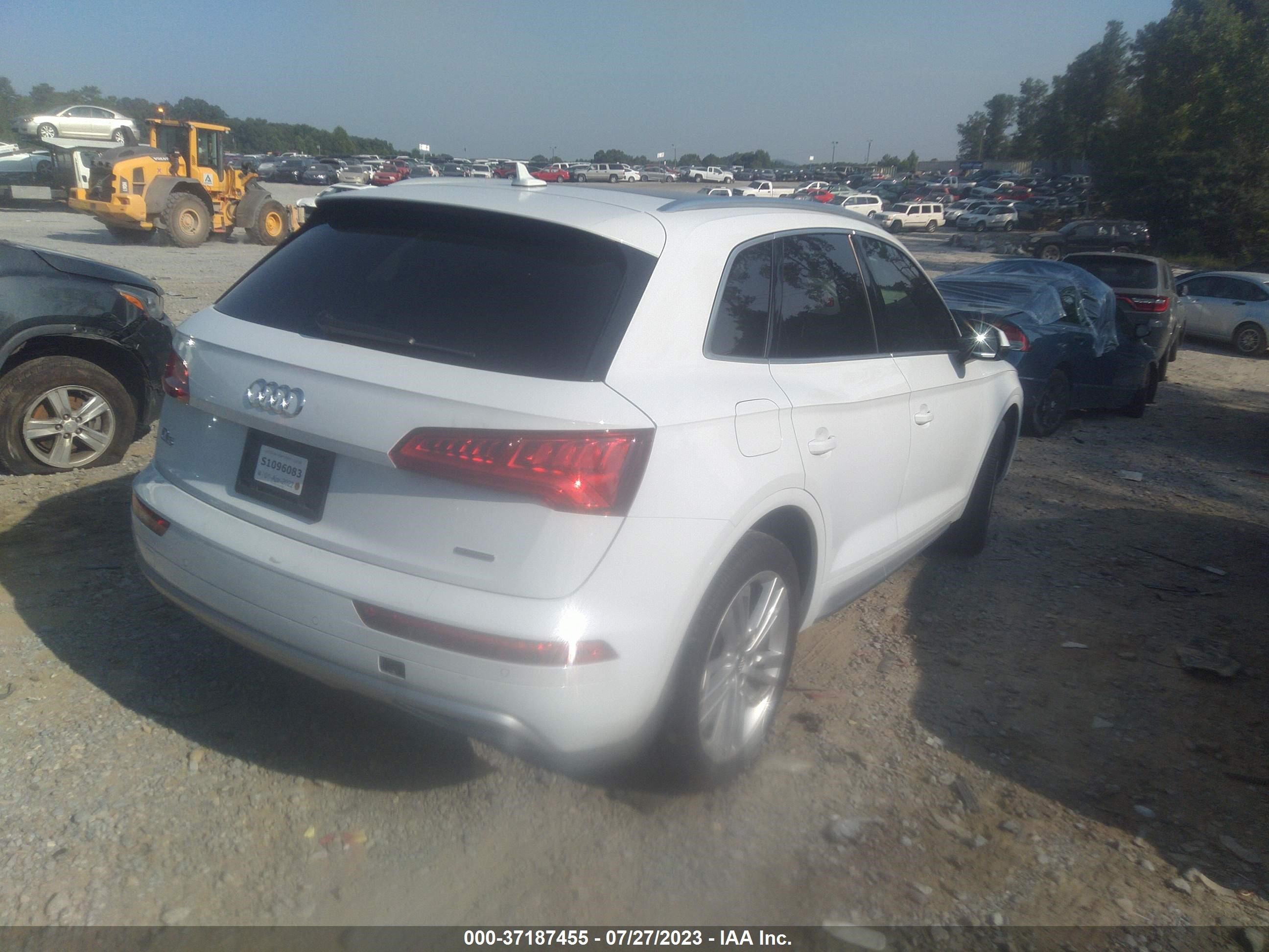 Photo 3 VIN: WA1BNAFY7K2084025 - AUDI Q5 