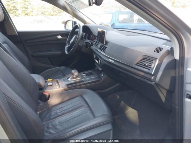 Photo 4 VIN: WA1BNAFY7L2058297 - AUDI Q5 