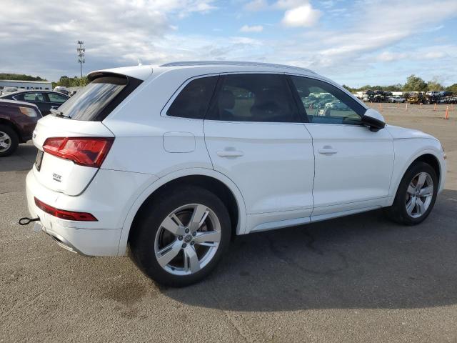 Photo 2 VIN: WA1BNAFY8J2015861 - AUDI Q5 PREMIUM 