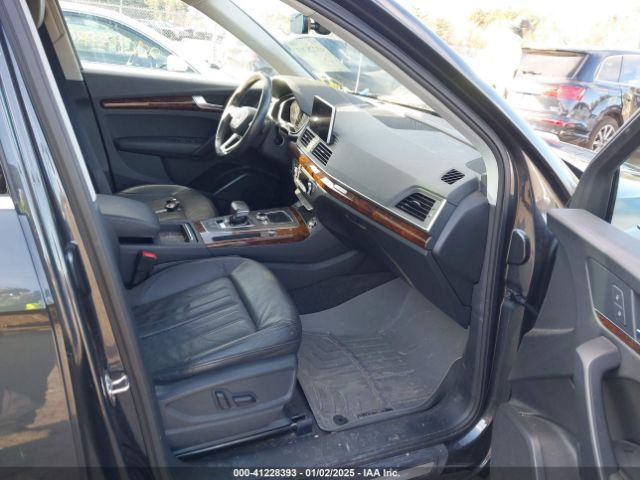 Photo 4 VIN: WA1BNAFY8J2137328 - AUDI Q5 