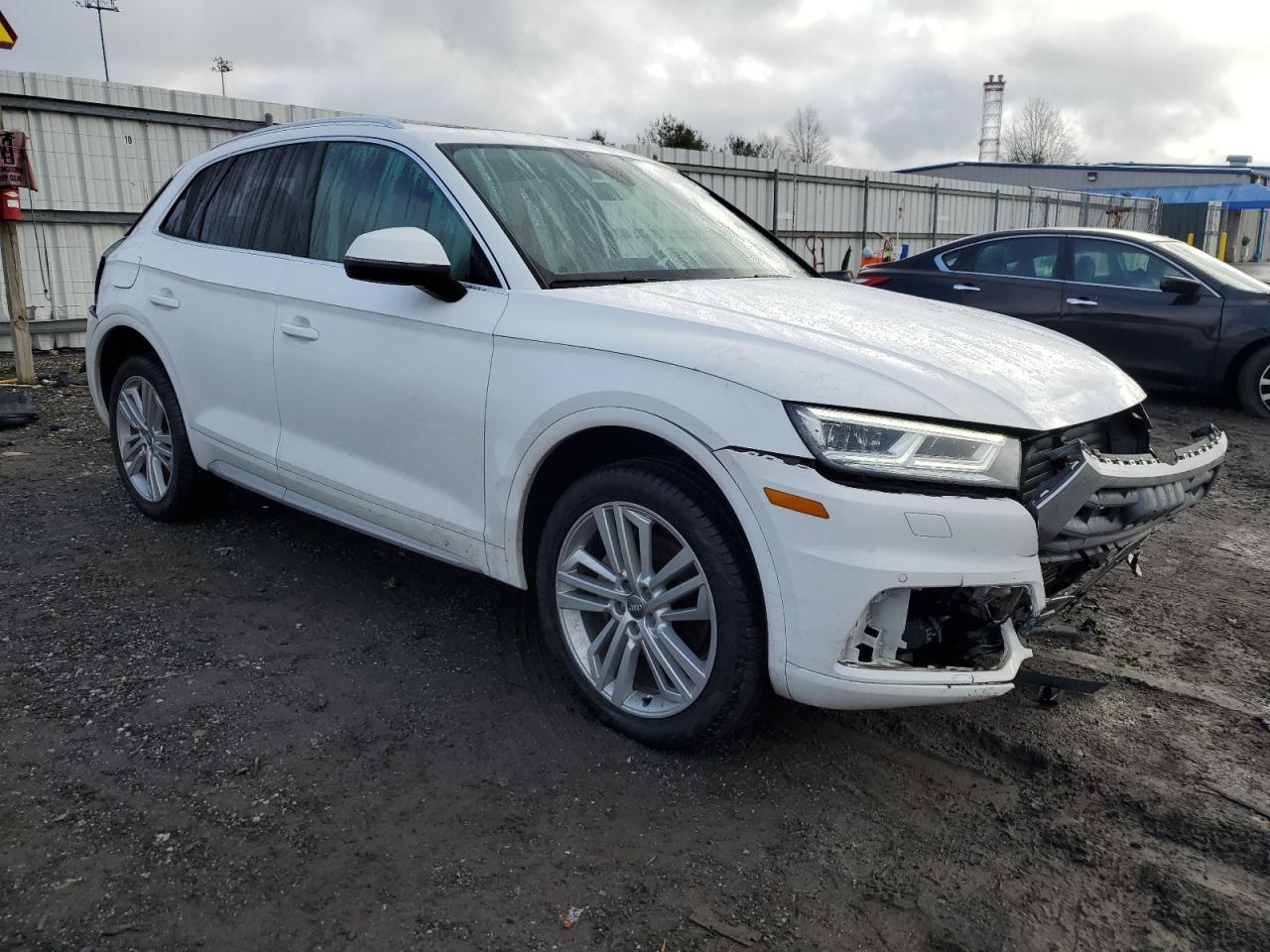 Photo 3 VIN: WA1BNAFY9J2225675 - AUDI Q5 