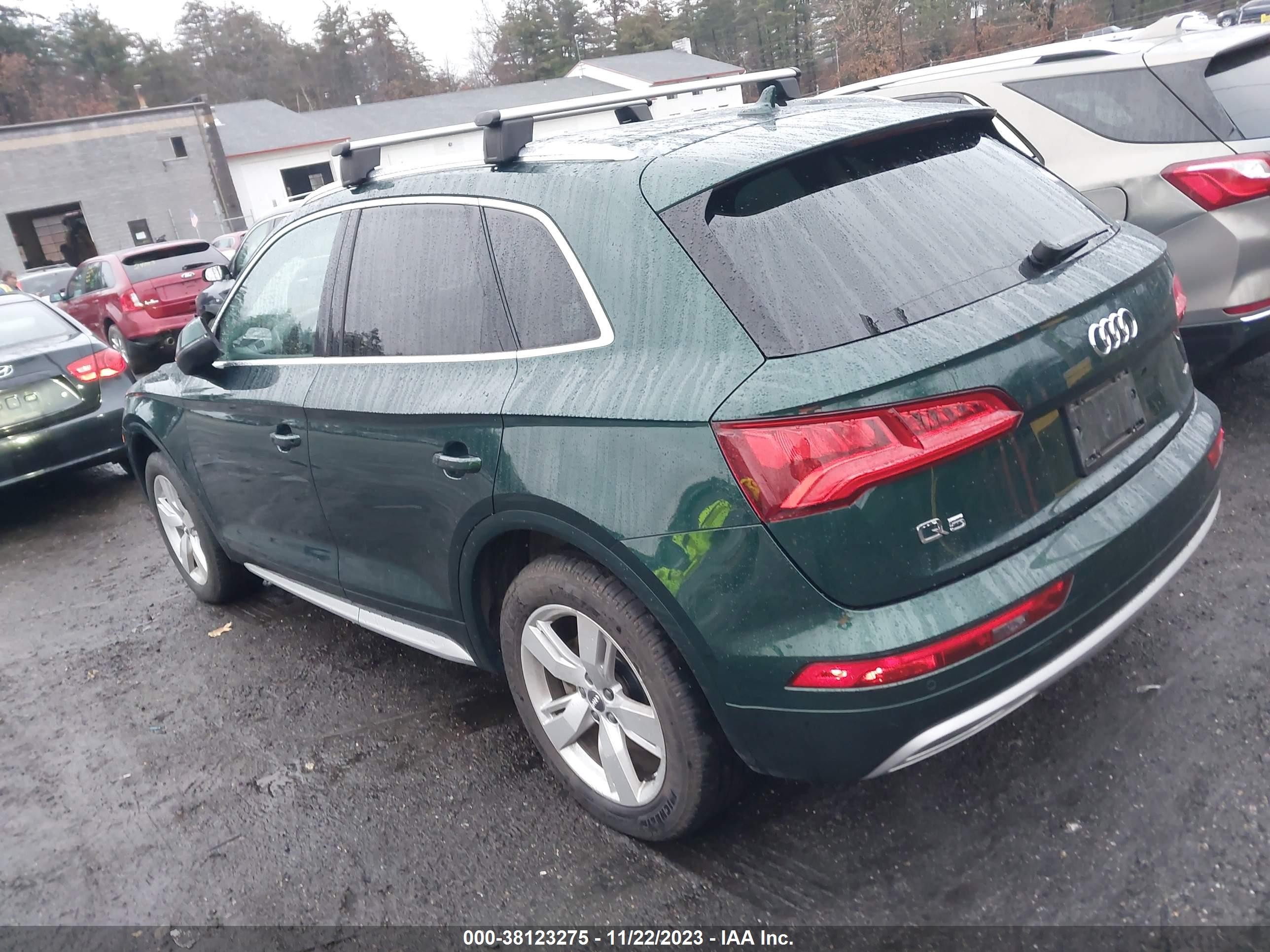 Photo 2 VIN: WA1BNAFY9K2057070 - AUDI Q5 