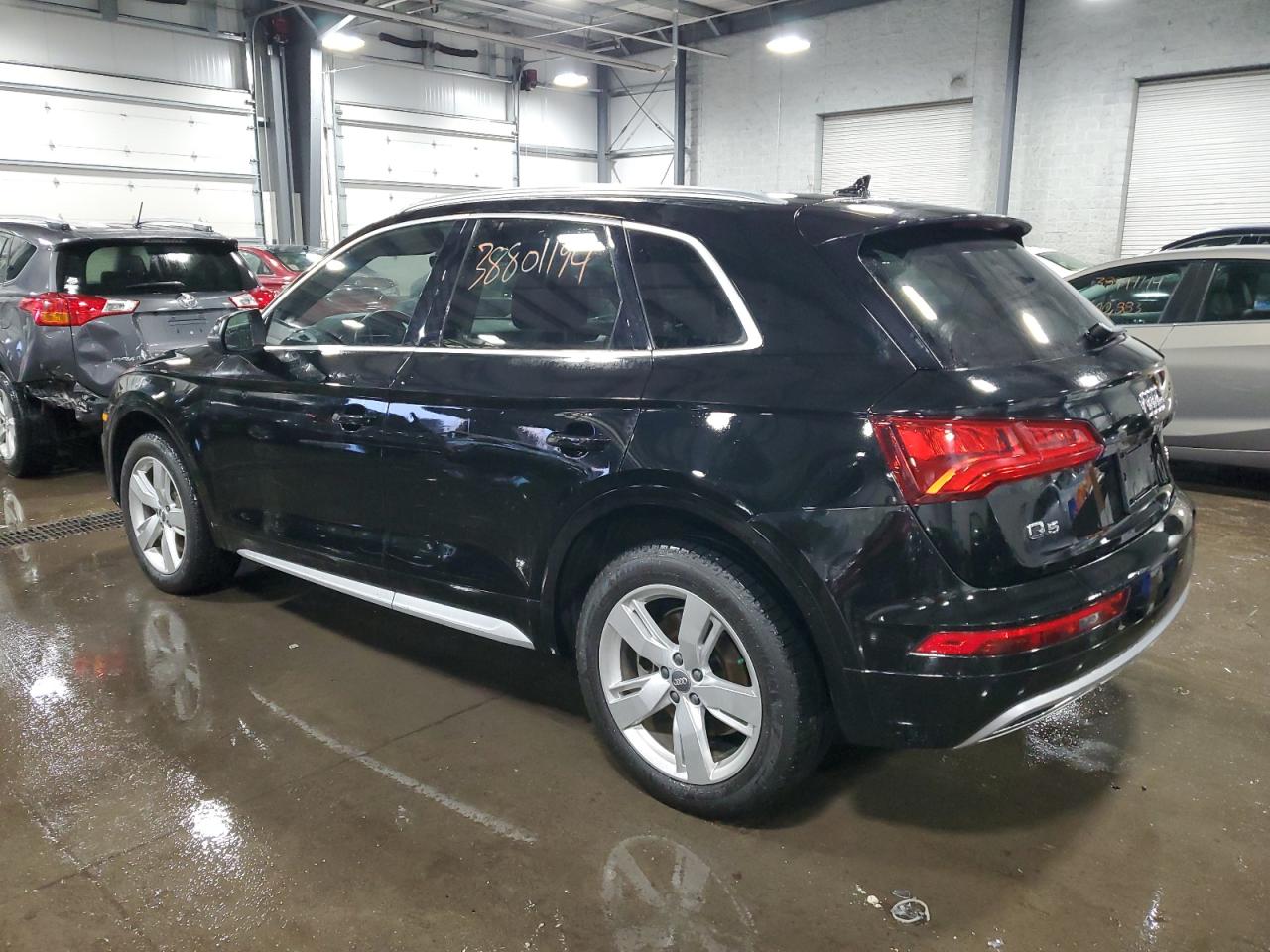 Photo 1 VIN: WA1BNAFYXJ2204589 - AUDI Q5 