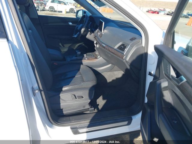 Photo 4 VIN: WA1BNBFY4J2079501 - AUDI Q5 