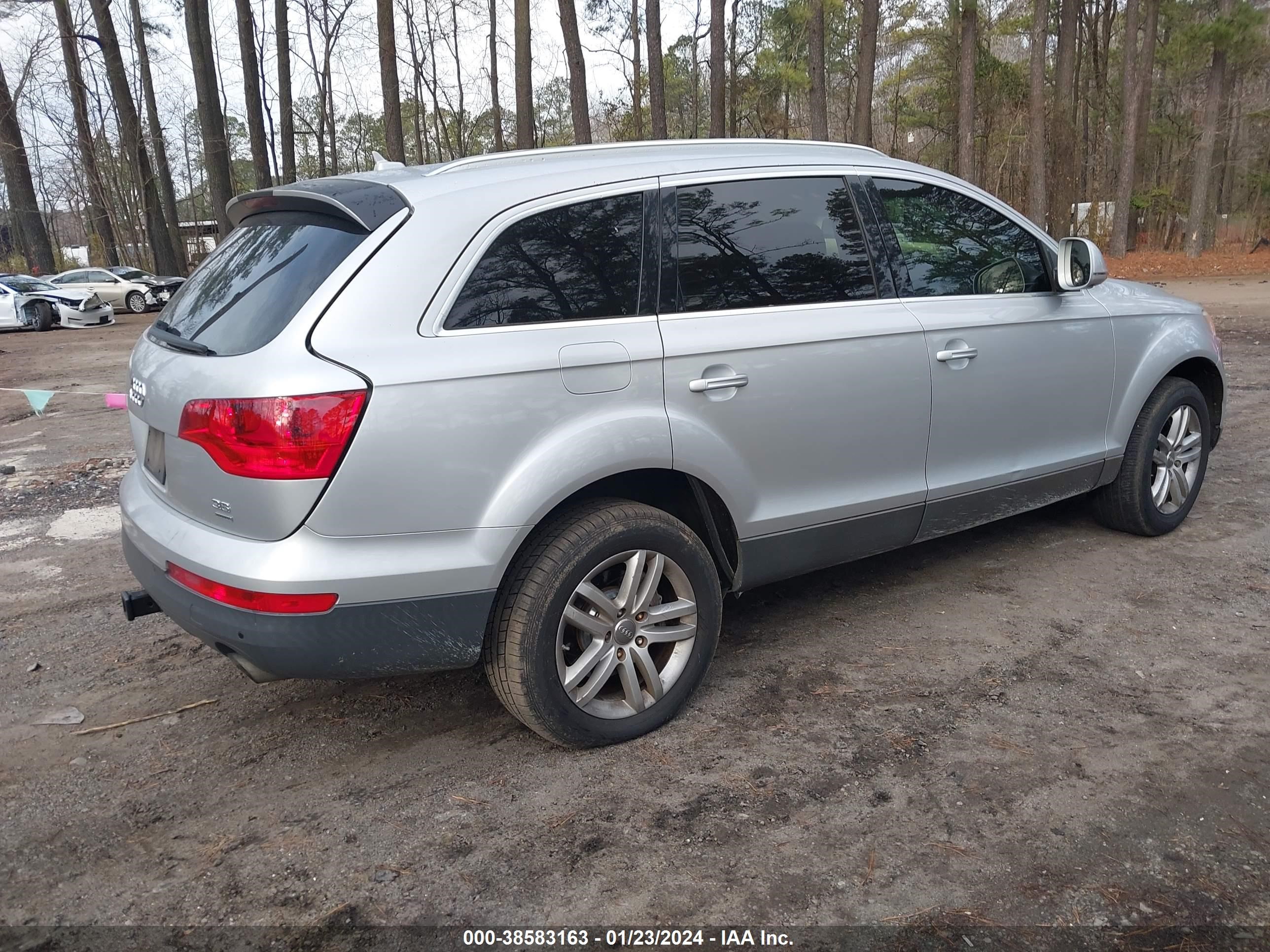 Photo 3 VIN: WA1BY74L38D026850 - AUDI Q7 