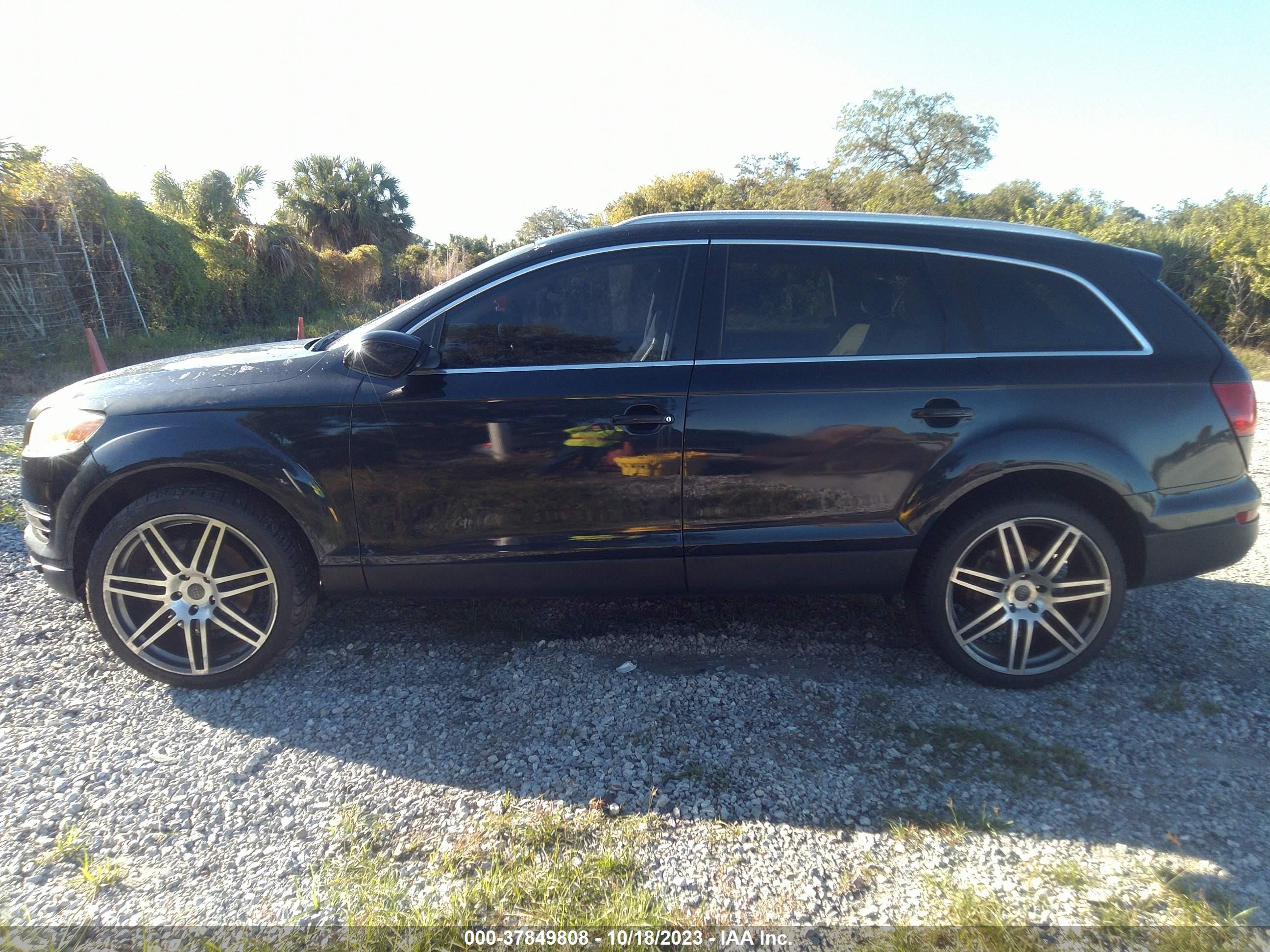 Photo 12 VIN: WA1BY74L58D030785 - AUDI Q7 