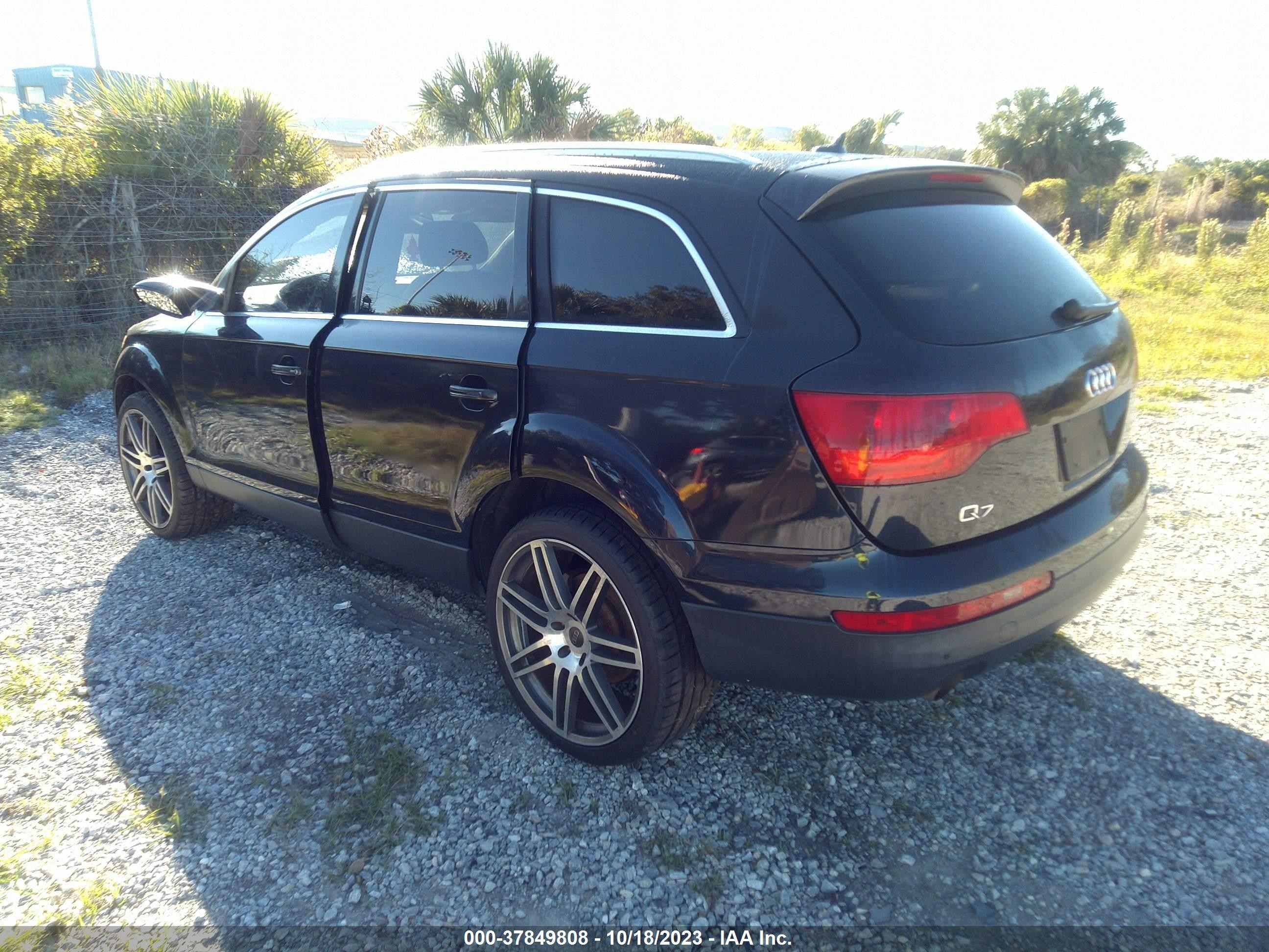 Photo 2 VIN: WA1BY74L58D030785 - AUDI Q7 