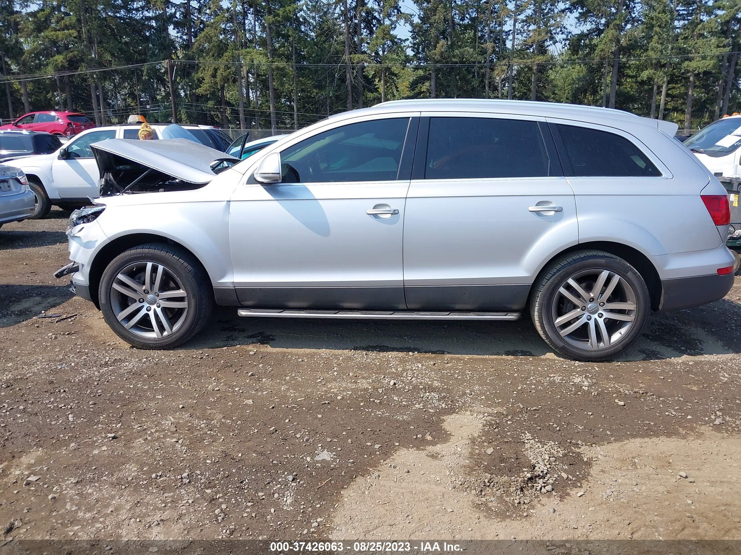 Photo 13 VIN: WA1BY74L98D005386 - AUDI Q7 