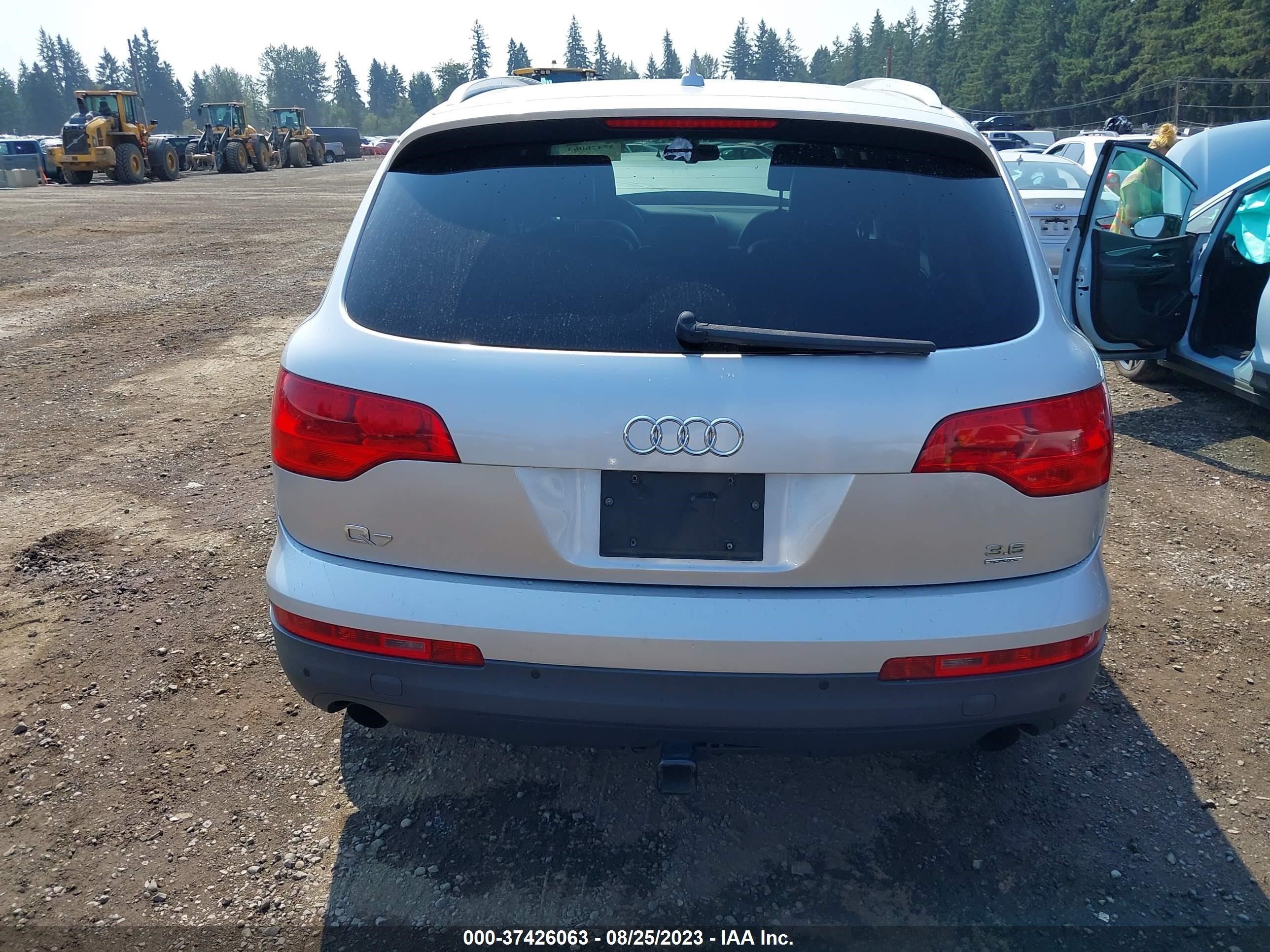 Photo 15 VIN: WA1BY74L98D005386 - AUDI Q7 