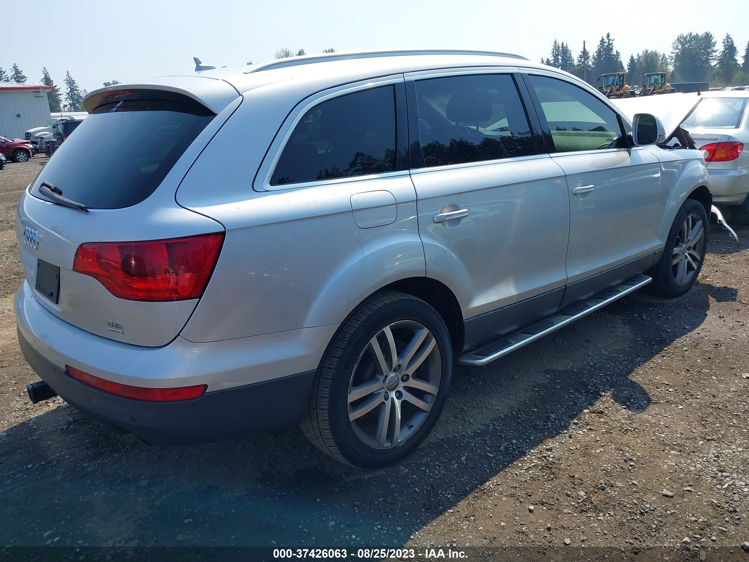 Photo 3 VIN: WA1BY74L98D005386 - AUDI Q7 