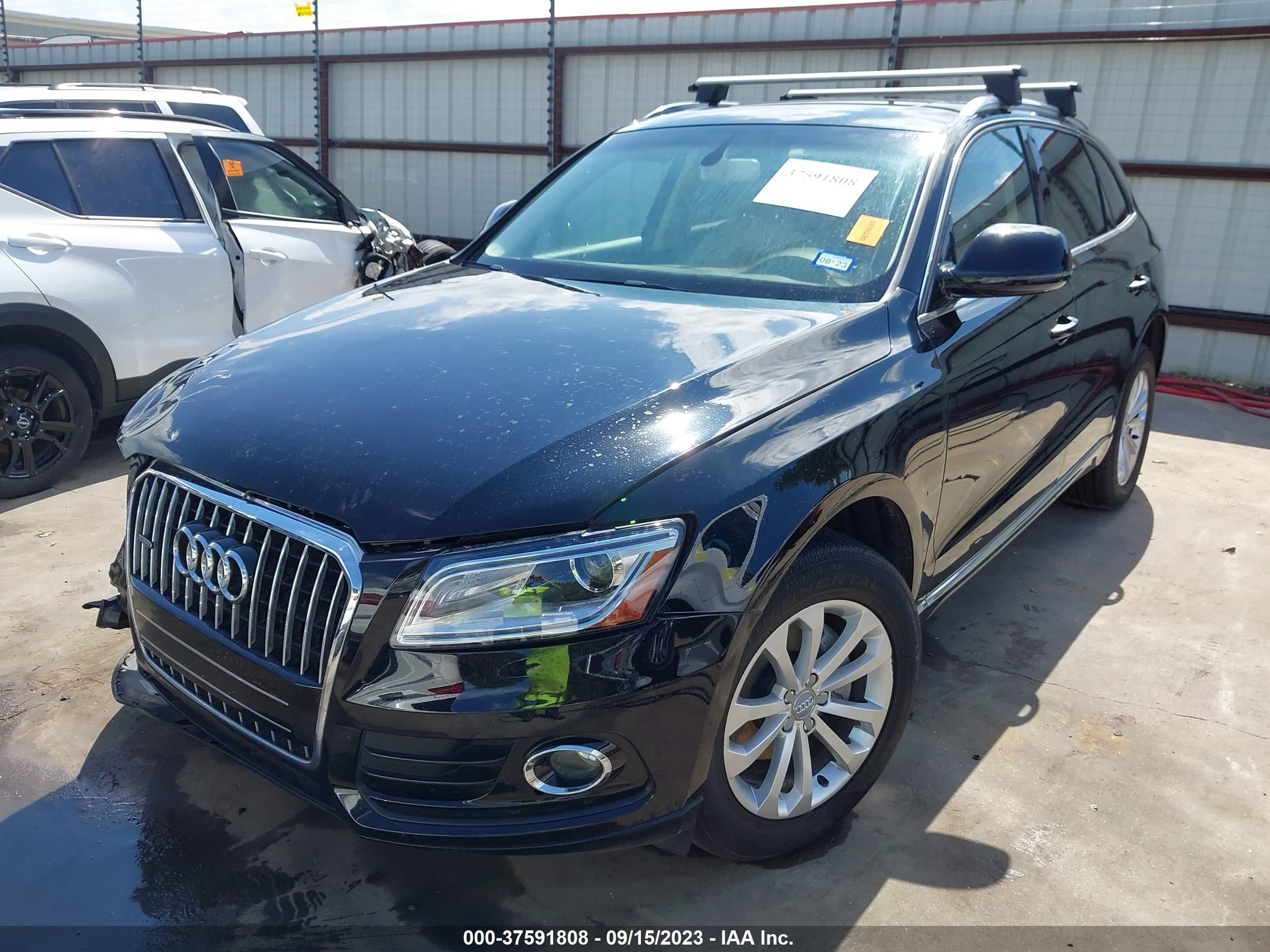 Photo 1 VIN: WA1C2AFP4GA040212 - AUDI Q5 