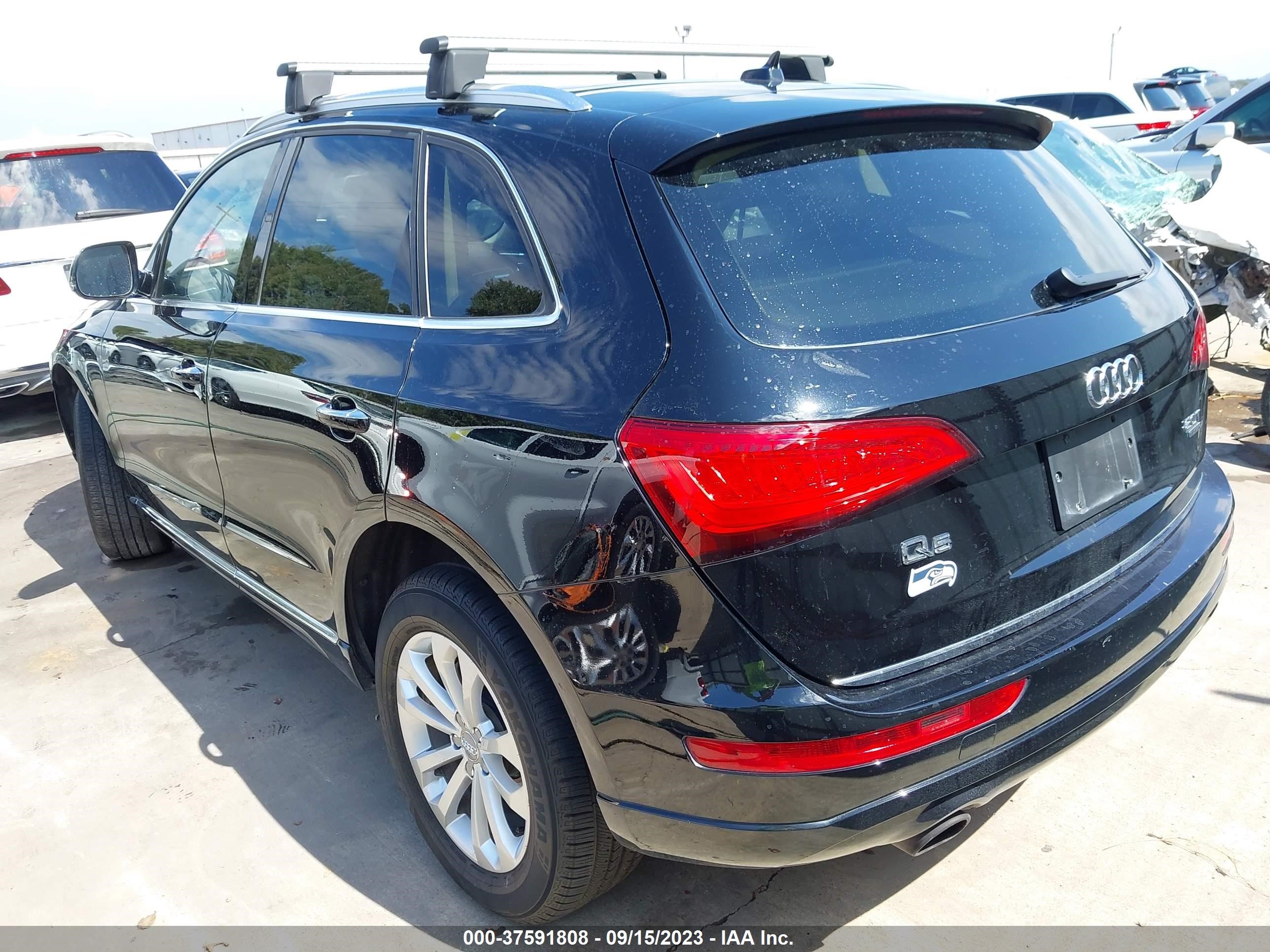 Photo 2 VIN: WA1C2AFP4GA040212 - AUDI Q5 