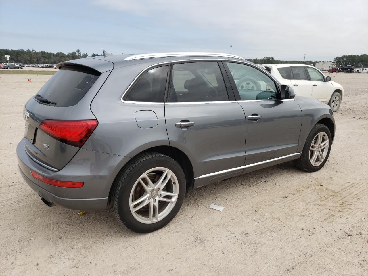 Photo 2 VIN: WA1C2AFP5HA066206 - AUDI Q5 