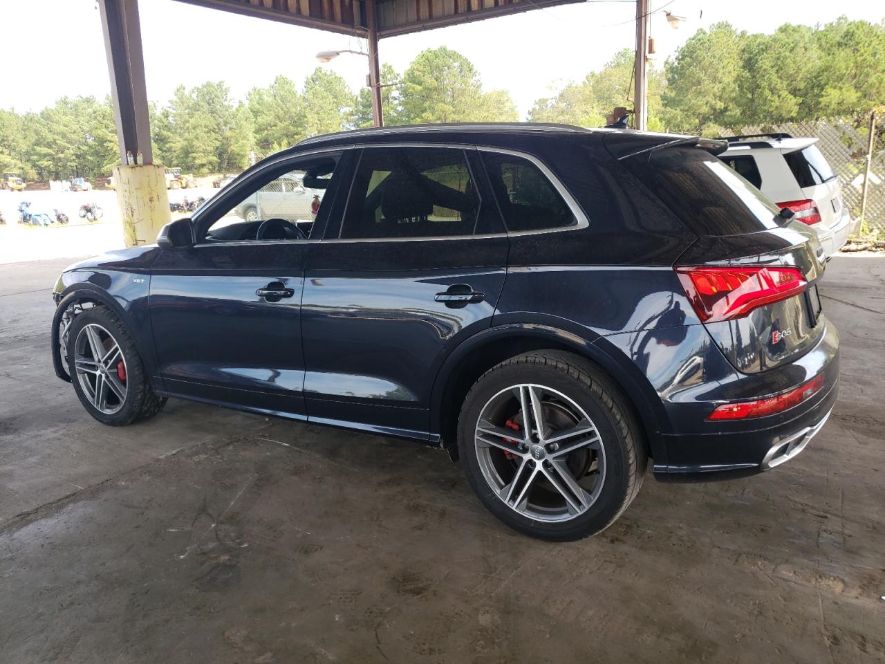 Photo 1 VIN: WA1C4AFY1J2216556 - AUDI SQ5 