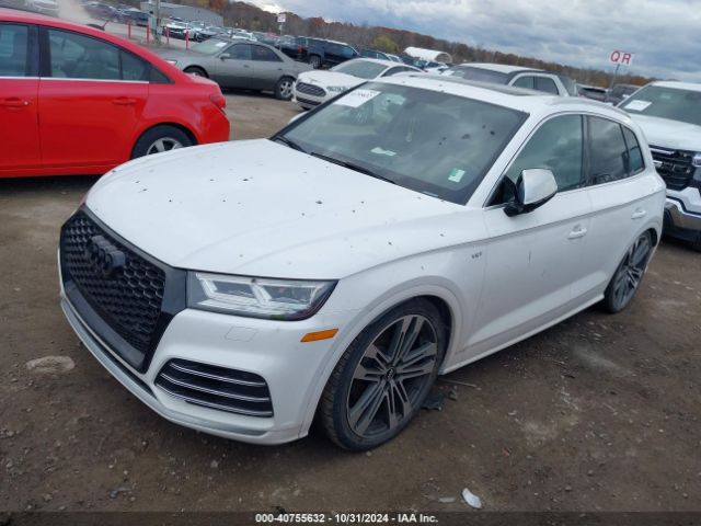 Photo 1 VIN: WA1C4AFY2J2027477 - AUDI SQ5 