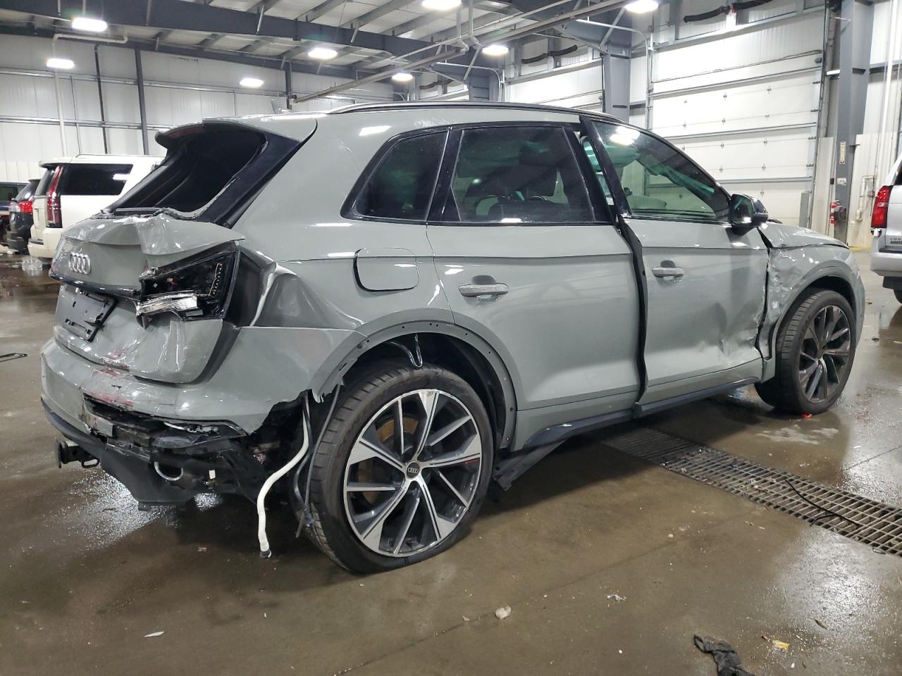 Photo 2 VIN: WA1C4AFY2M2023224 - AUDI SQ5 