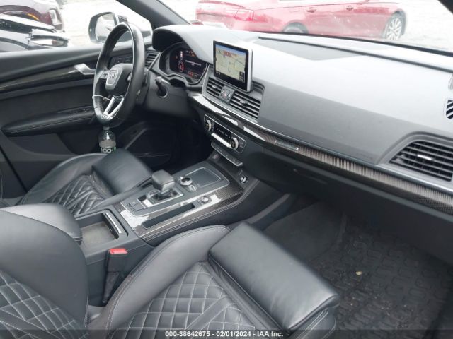 Photo 4 VIN: WA1C4AFY3J2127409 - AUDI SQ5 