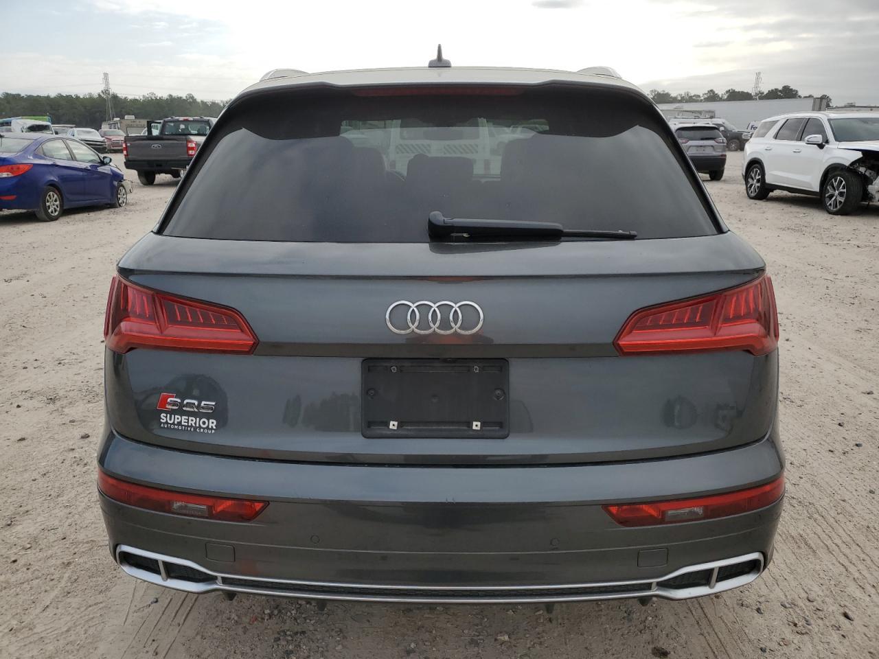 Photo 5 VIN: WA1C4AFY3J2155517 - AUDI SQ5 