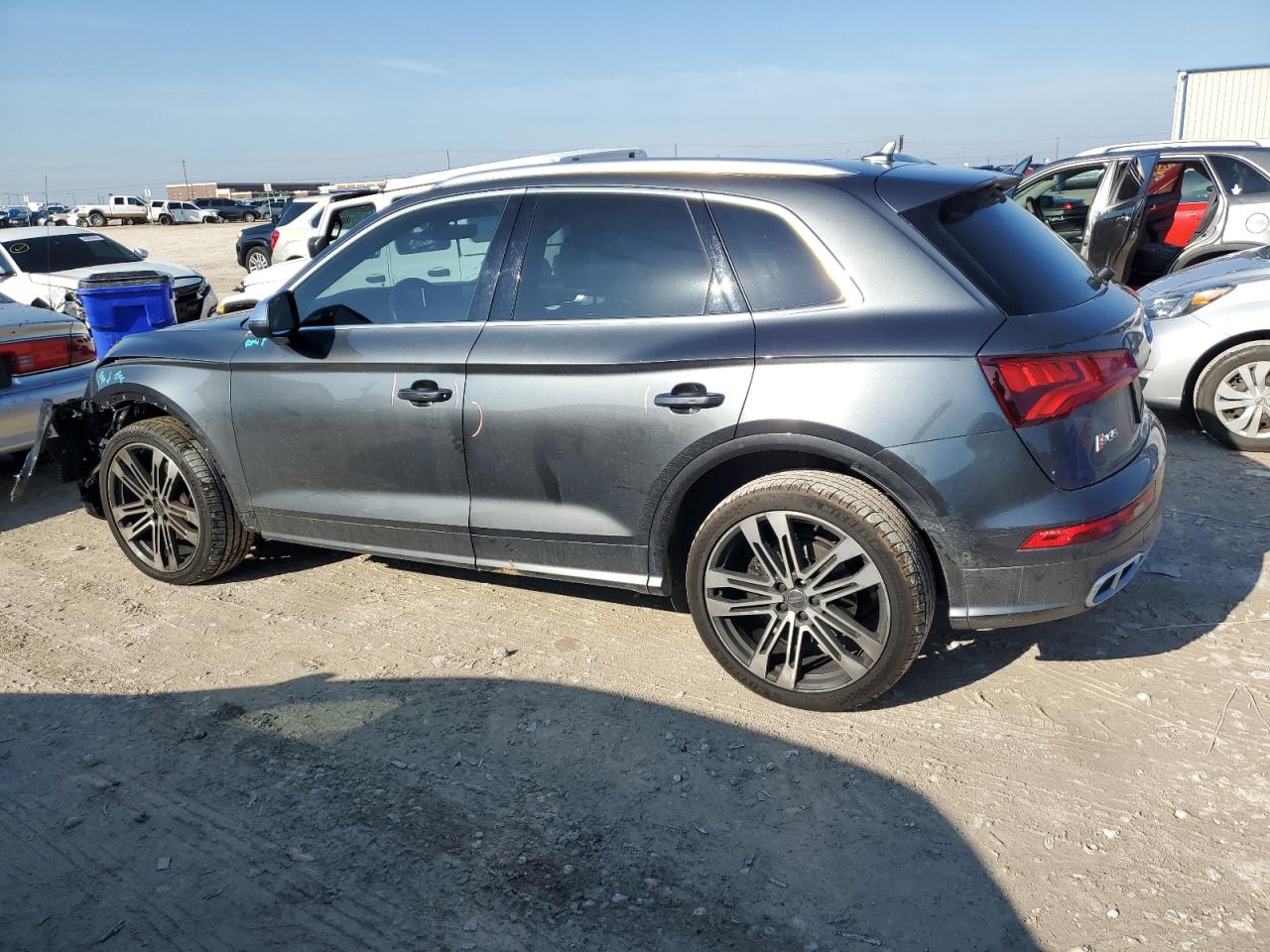 Photo 1 VIN: WA1C4AFY4L2075968 - AUDI SQ5 