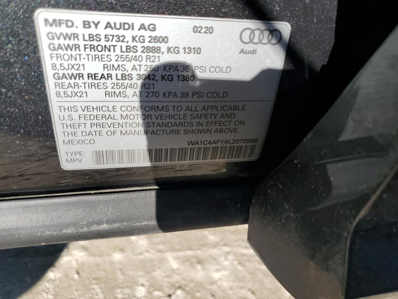 Photo 11 VIN: WA1C4AFY4L2075968 - AUDI SQ5 