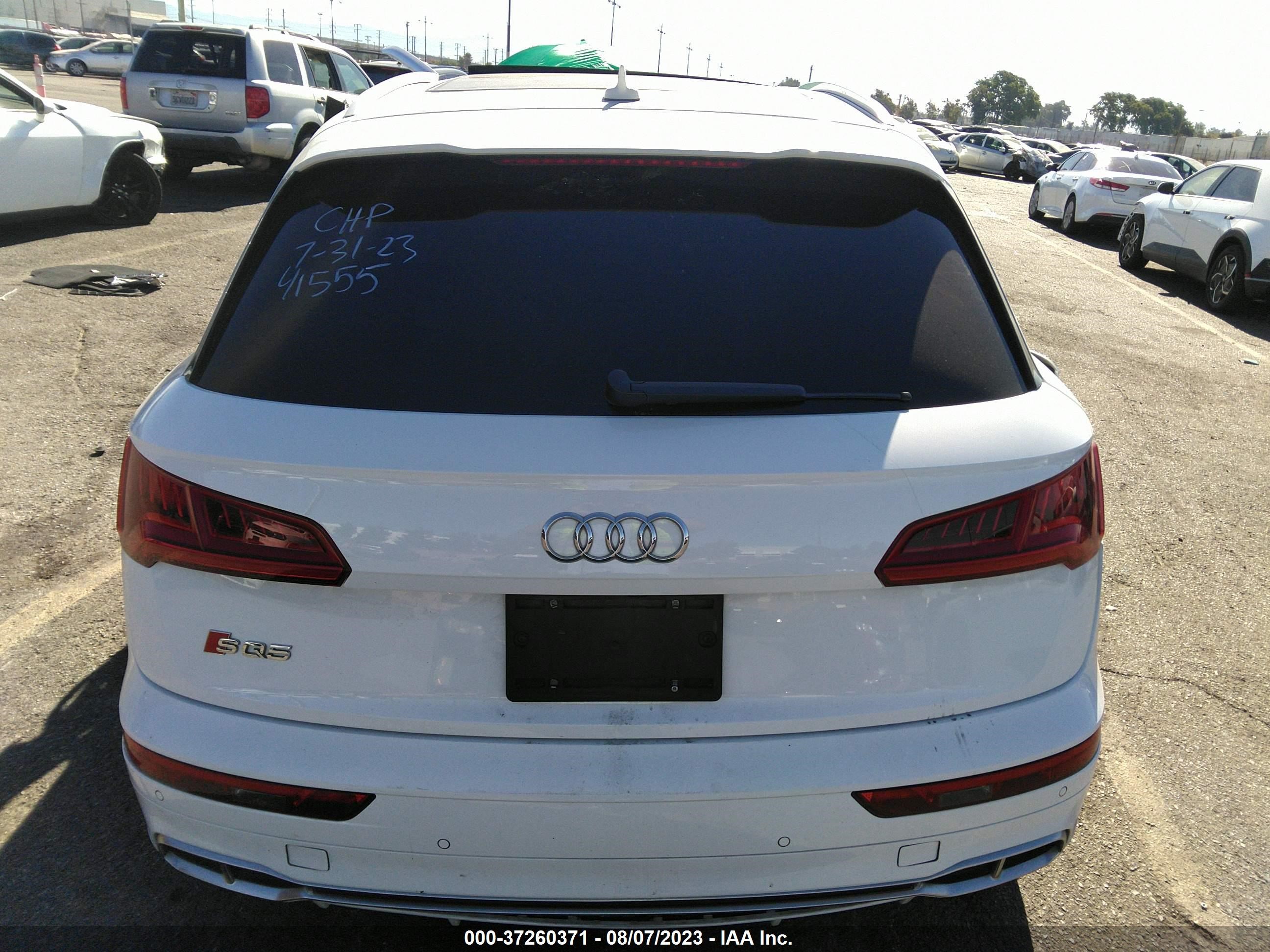 Photo 15 VIN: WA1C4AFY5J2130599 - AUDI SQ5 