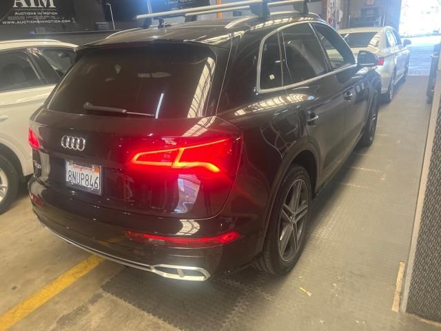 Photo 2 VIN: WA1C4AFY5K2019732 - AUDI SQ5 