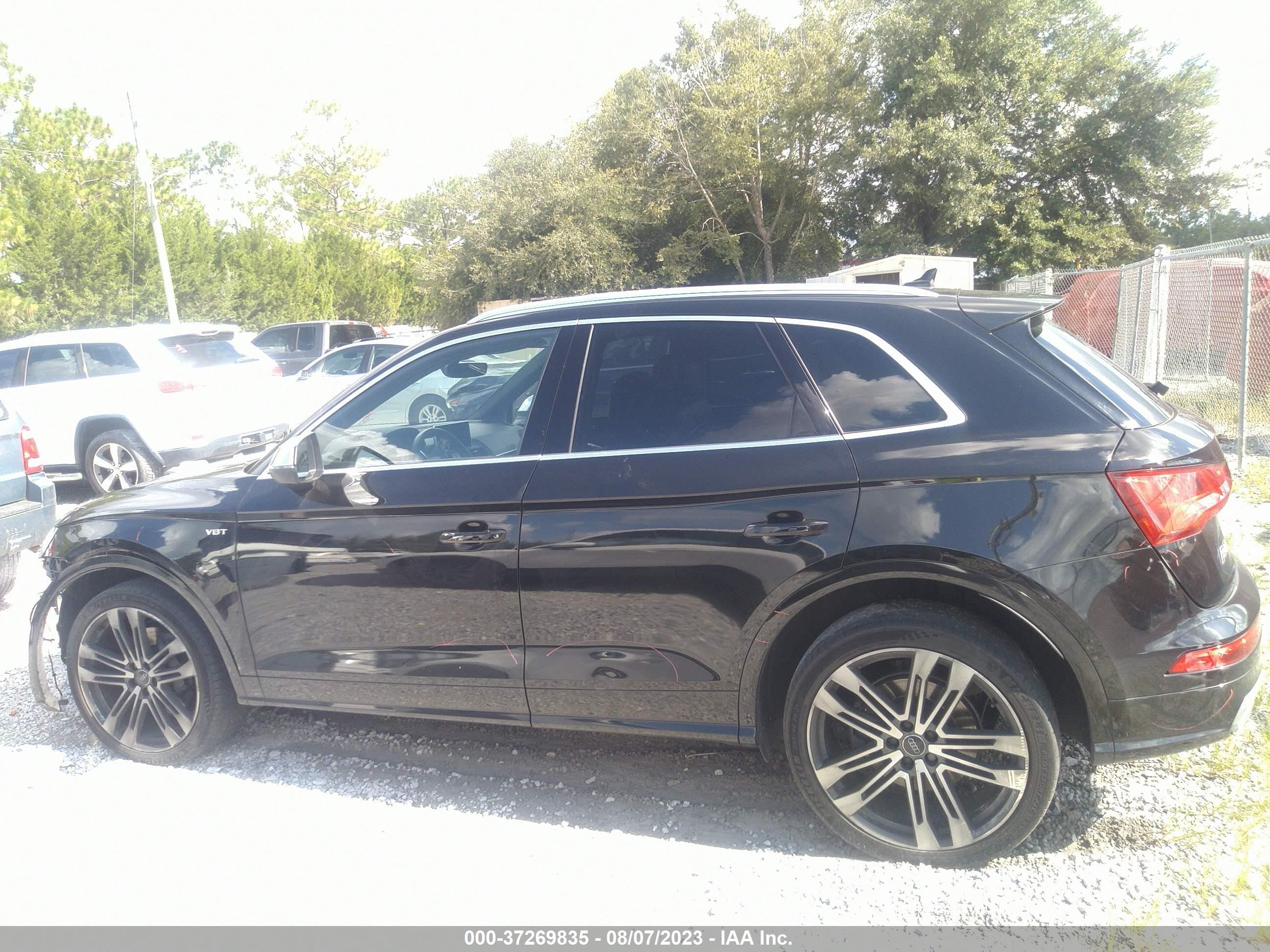 Photo 13 VIN: WA1C4AFY8J2071208 - AUDI SQ5 