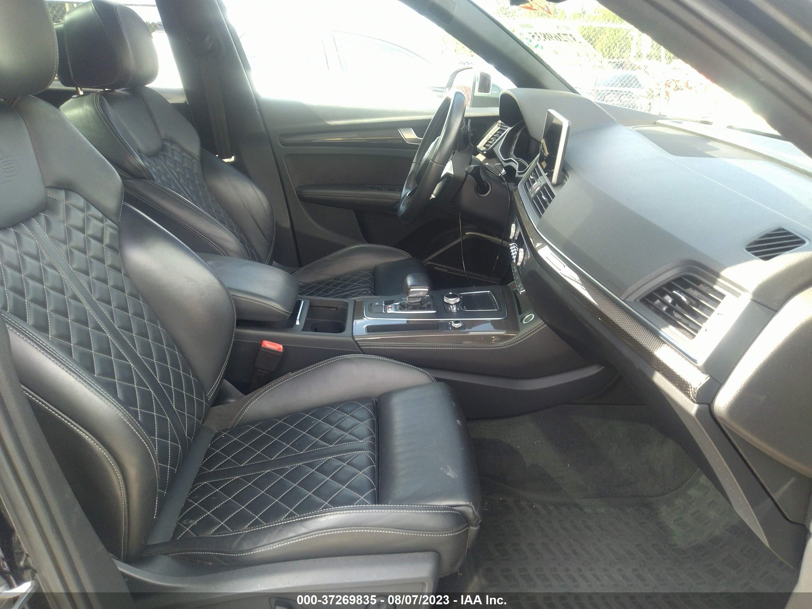 Photo 4 VIN: WA1C4AFY8J2071208 - AUDI SQ5 