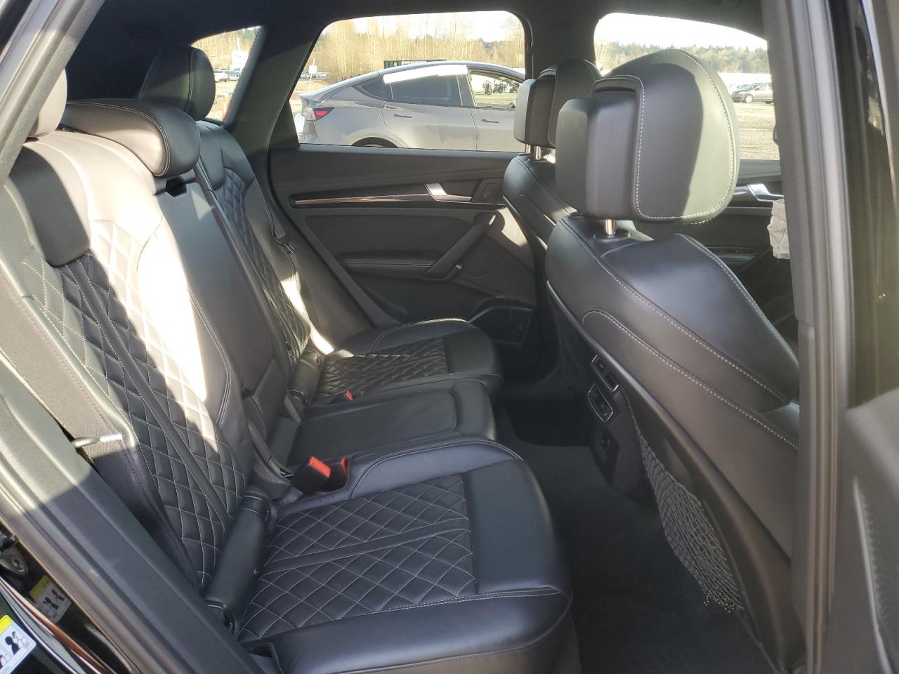 Photo 10 VIN: WA1C4AFY9J2019652 - AUDI SQ5 