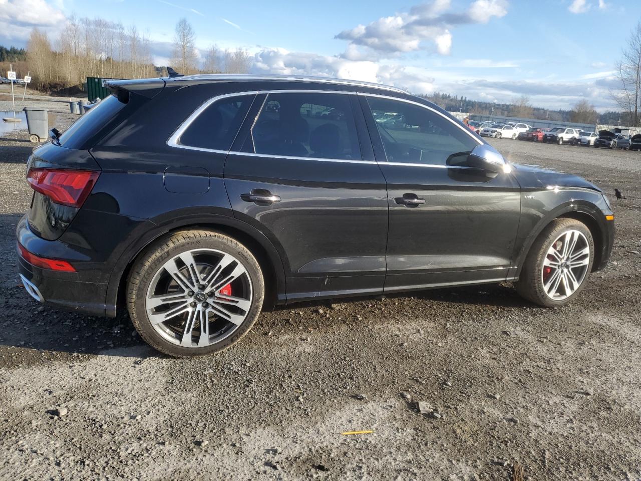 Photo 2 VIN: WA1C4AFY9J2019652 - AUDI SQ5 