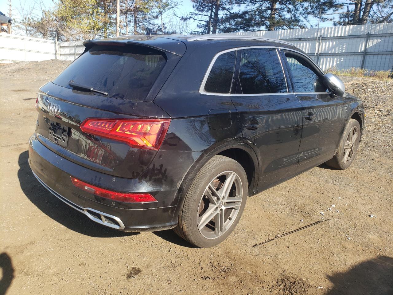 Photo 2 VIN: WA1C4AFY9J2140276 - AUDI SQ5 