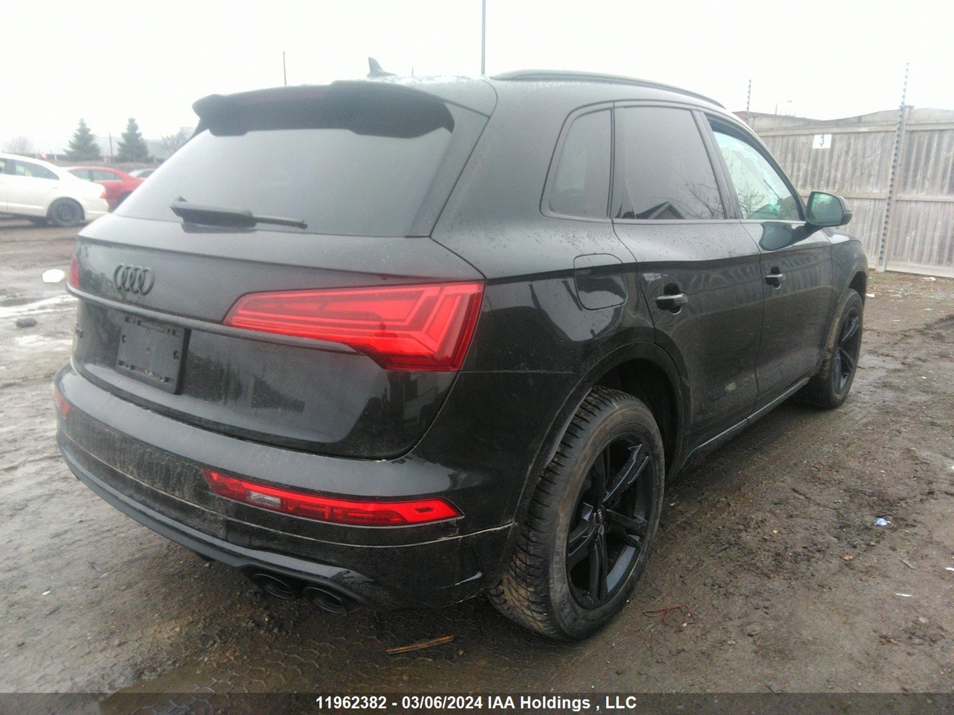 Photo 3 VIN: WA1C4AFYXP2145088 - AUDI SQ5 