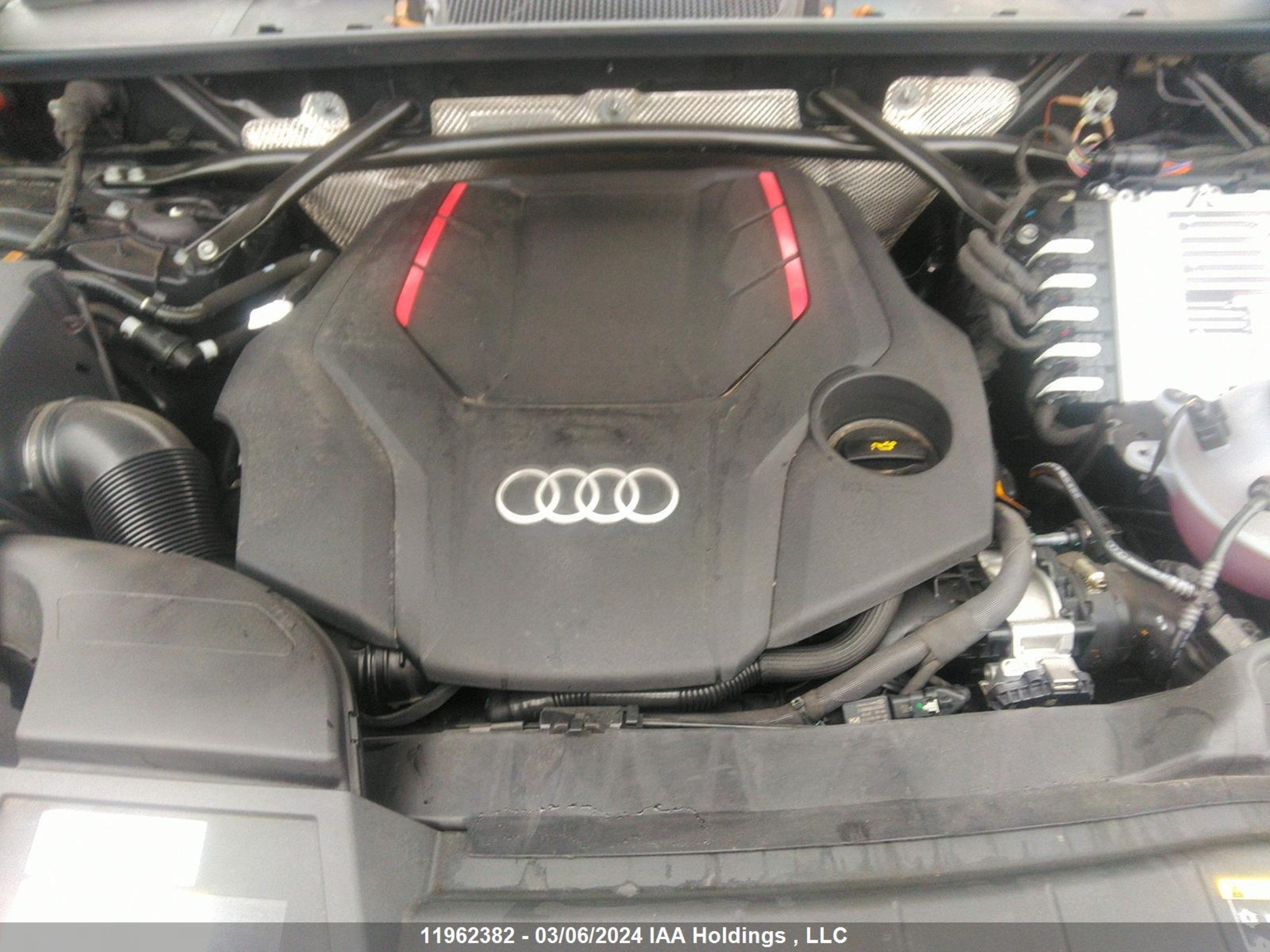 Photo 9 VIN: WA1C4AFYXP2145088 - AUDI SQ5 