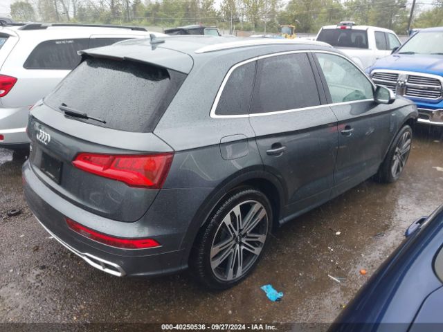 Photo 3 VIN: WA1C4BFY3J2221022 - AUDI SQ5 