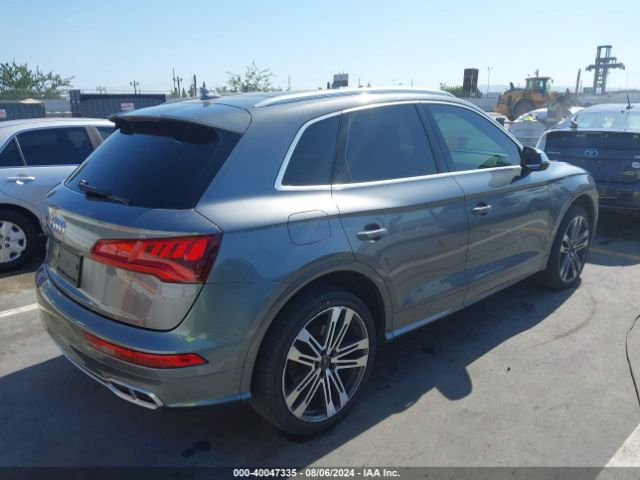 Photo 3 VIN: WA1C4BFY5J2055618 - AUDI SQ5 