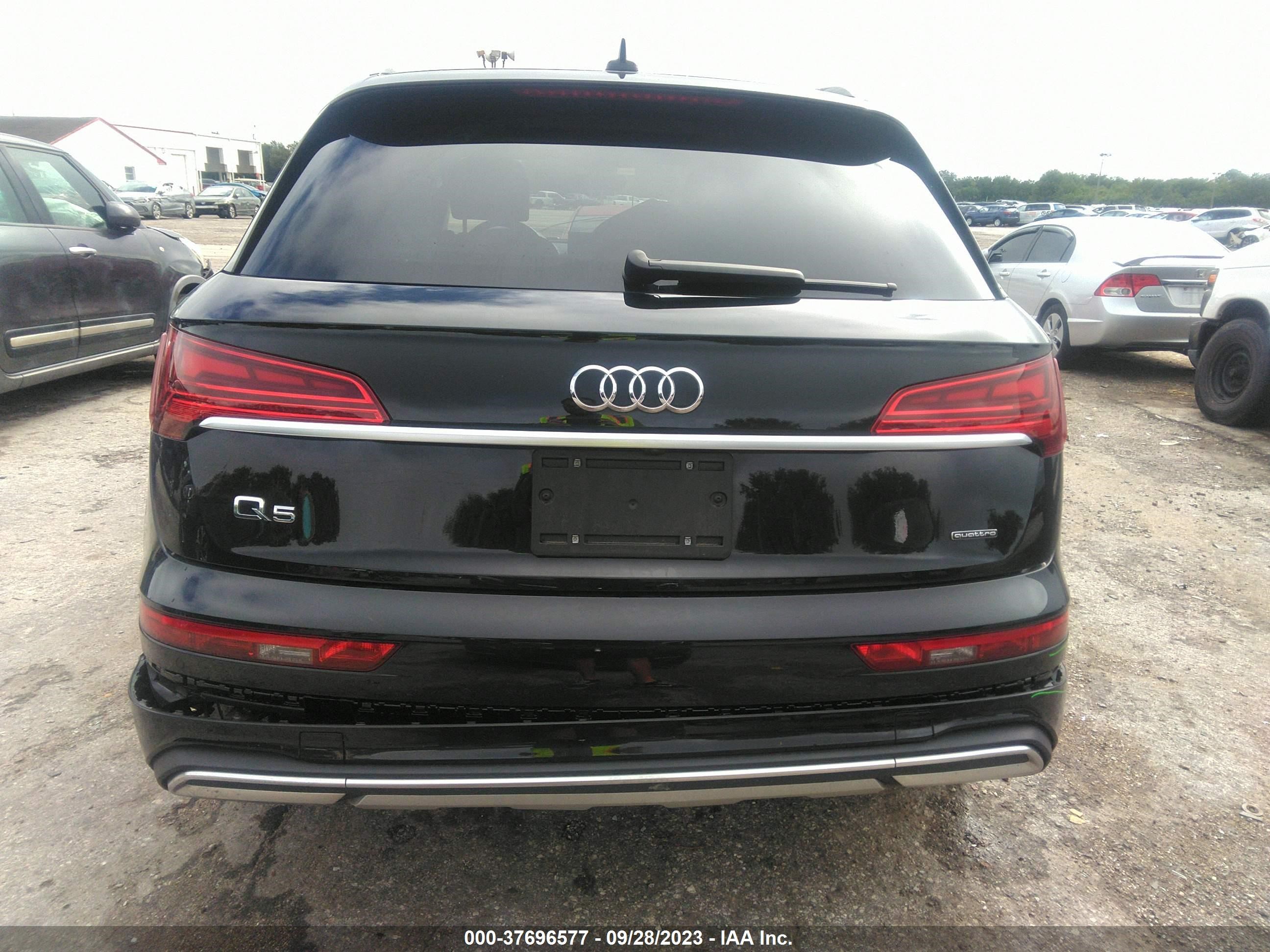 Photo 16 VIN: WA1CAAFY8M2052865 - AUDI Q5 