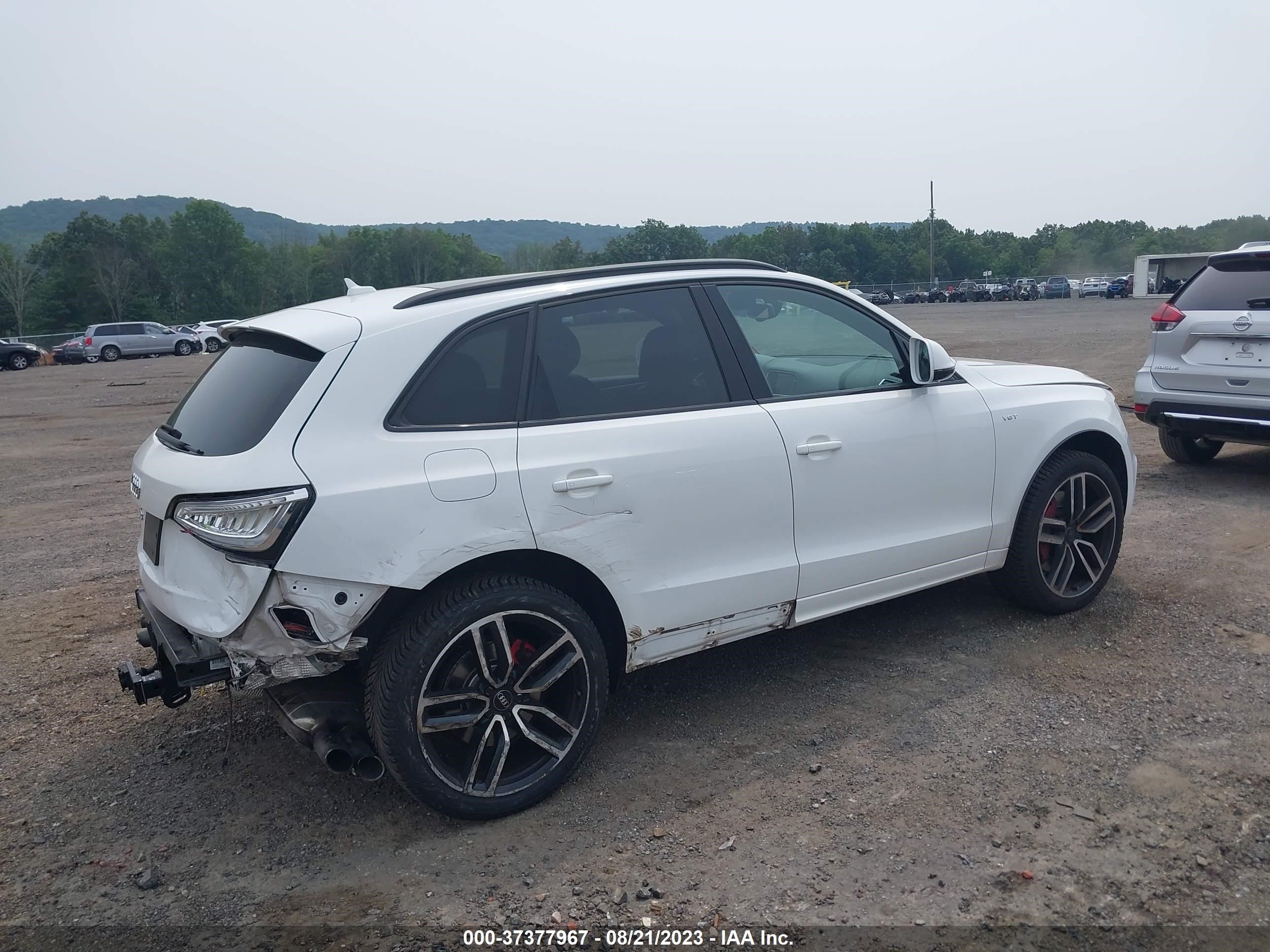 Photo 3 VIN: WA1CCAFP3GA018814 - AUDI SQ5 