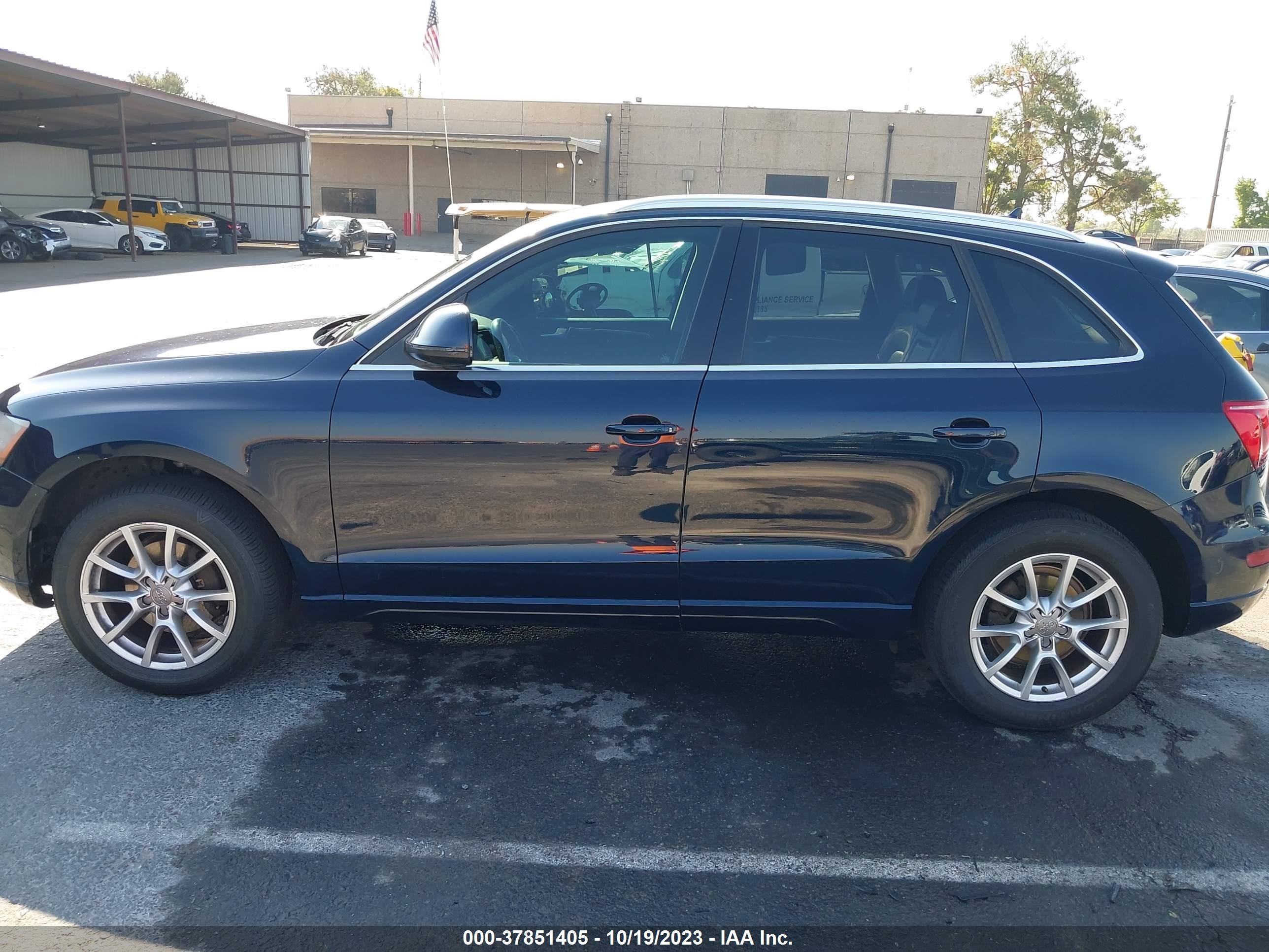 Photo 13 VIN: WA1CFAFP2BA079135 - AUDI Q5 