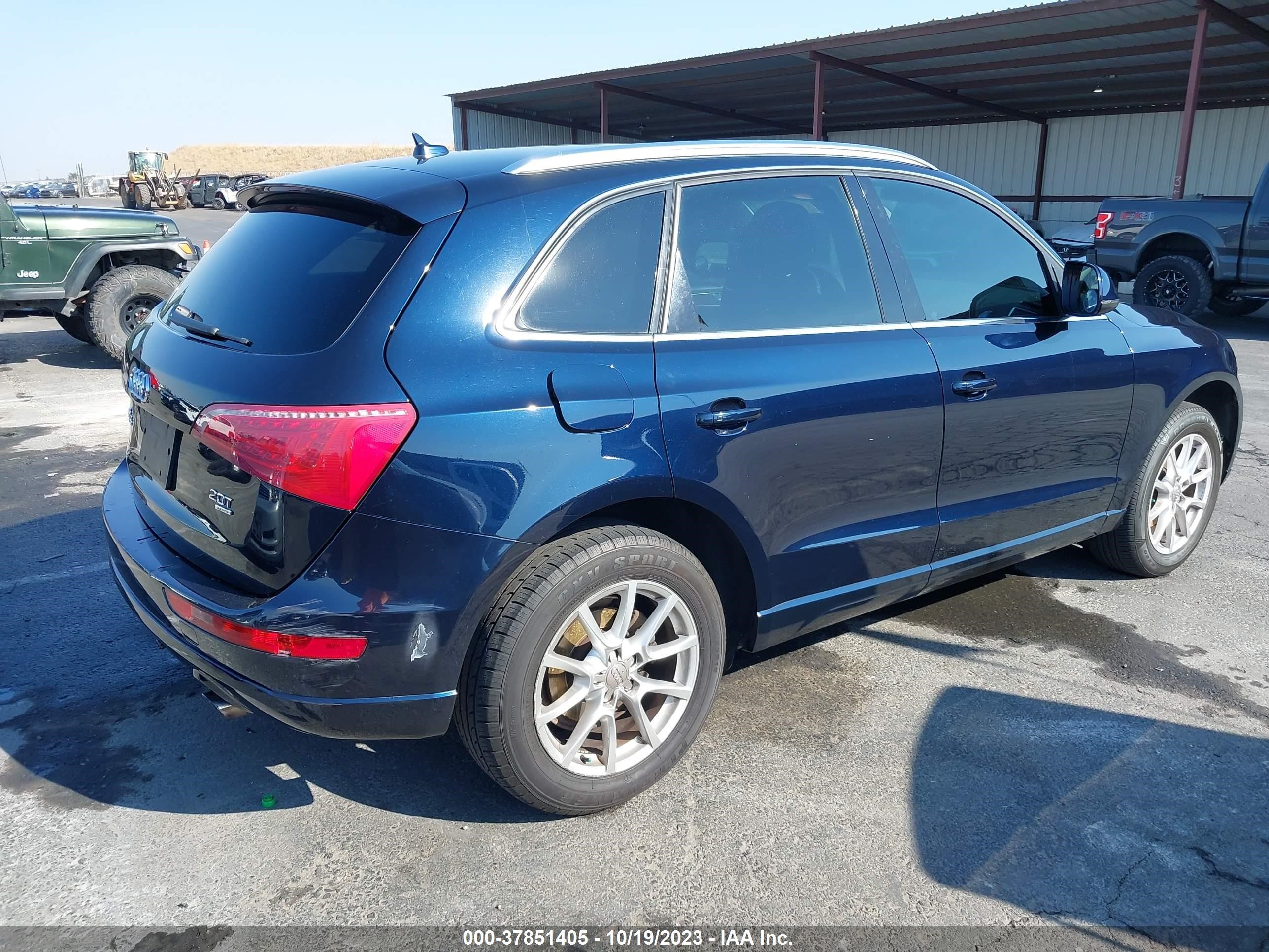 Photo 3 VIN: WA1CFAFP2BA079135 - AUDI Q5 