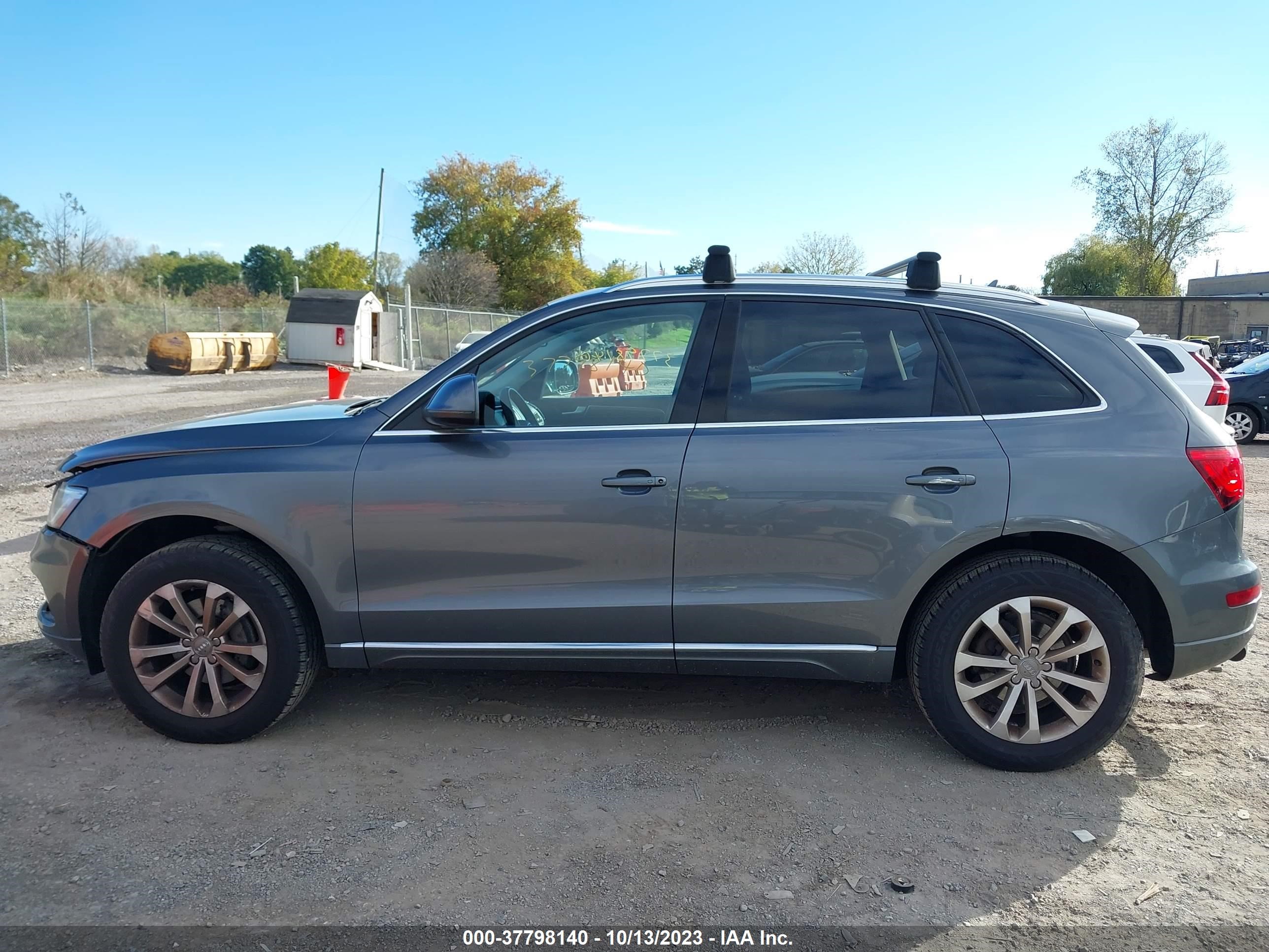 Photo 13 VIN: WA1CFAFP2EA125681 - AUDI Q5 