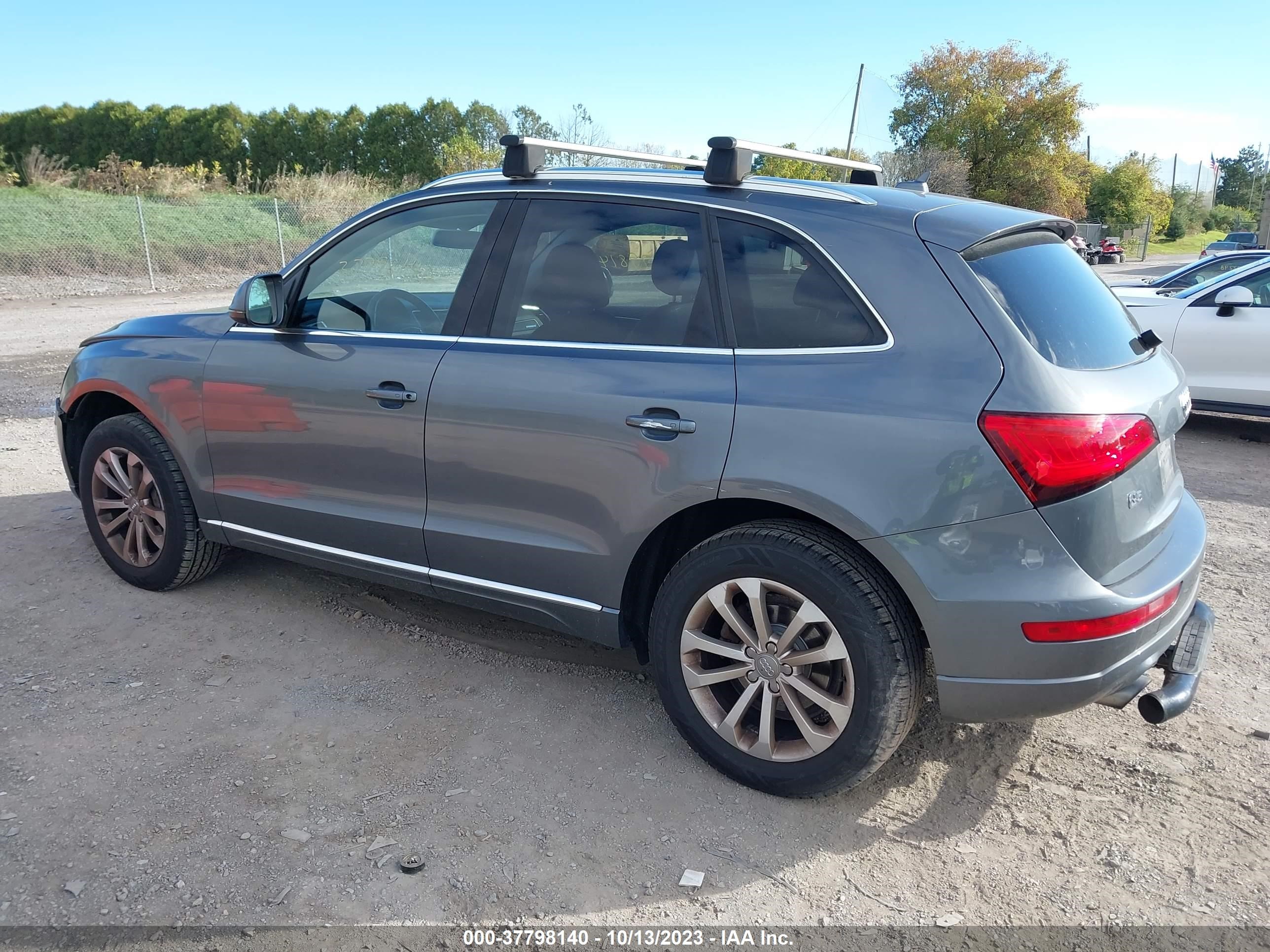 Photo 2 VIN: WA1CFAFP2EA125681 - AUDI Q5 