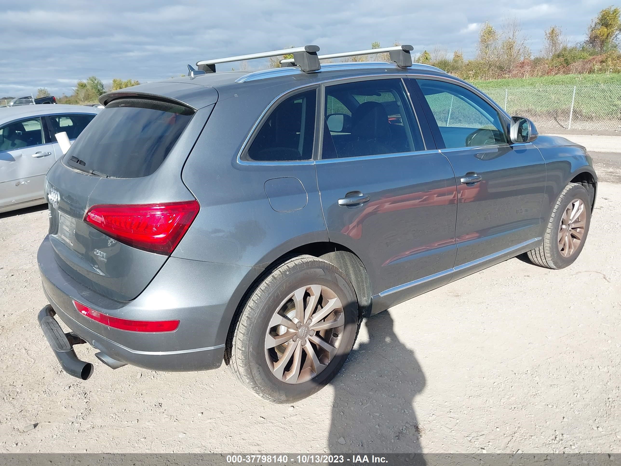 Photo 3 VIN: WA1CFAFP2EA125681 - AUDI Q5 