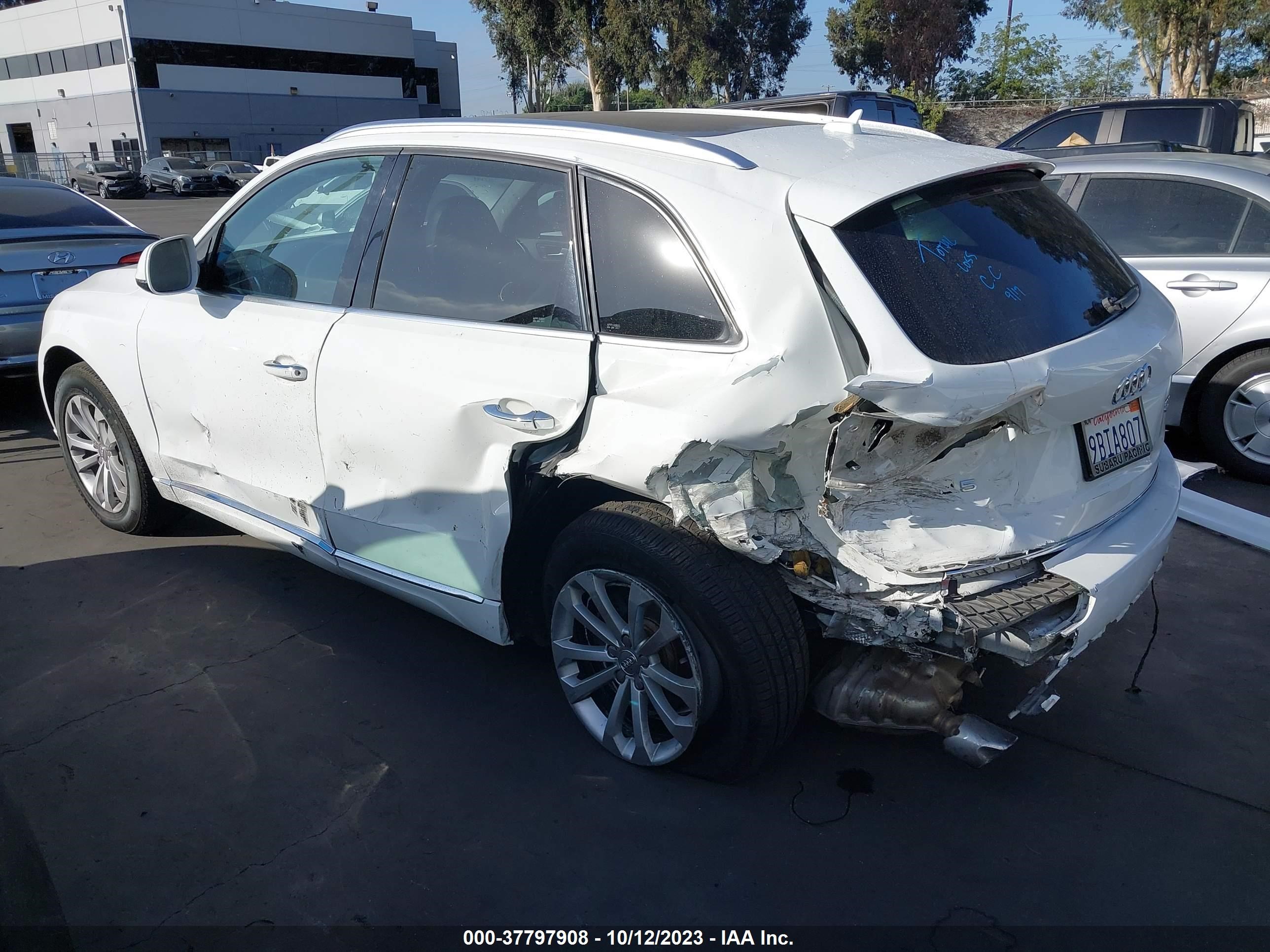 Photo 2 VIN: WA1CFAFP2FA039305 - AUDI Q5 