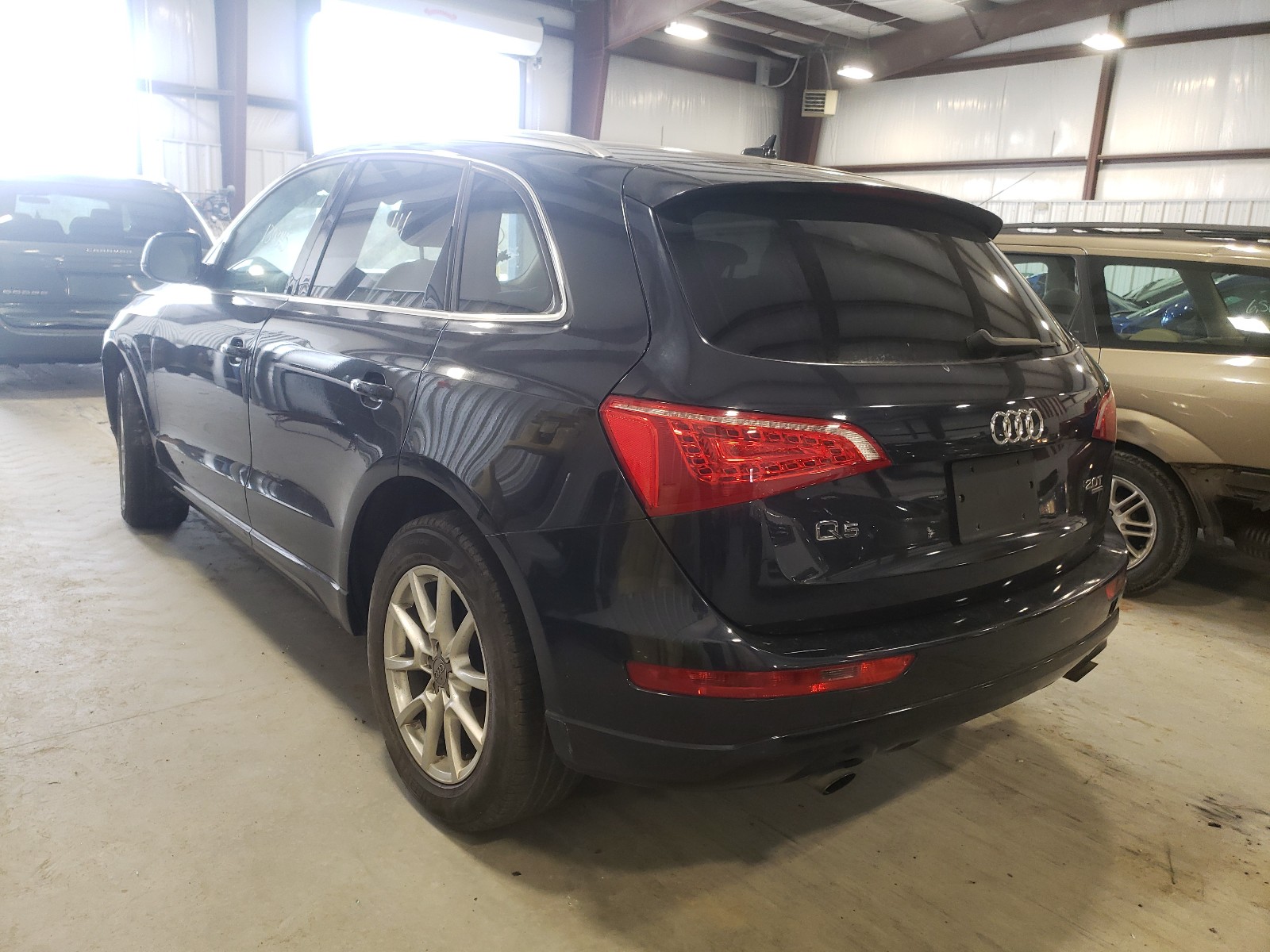 Photo 2 VIN: WA1CFAFP7CA054670 - AUDI Q5 