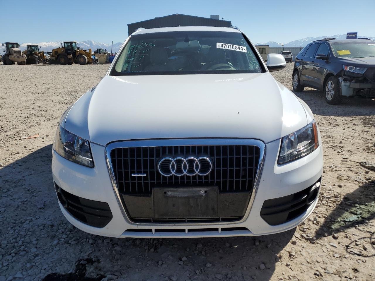 Photo 4 VIN: WA1CFAFPXBA030832 - AUDI Q5 