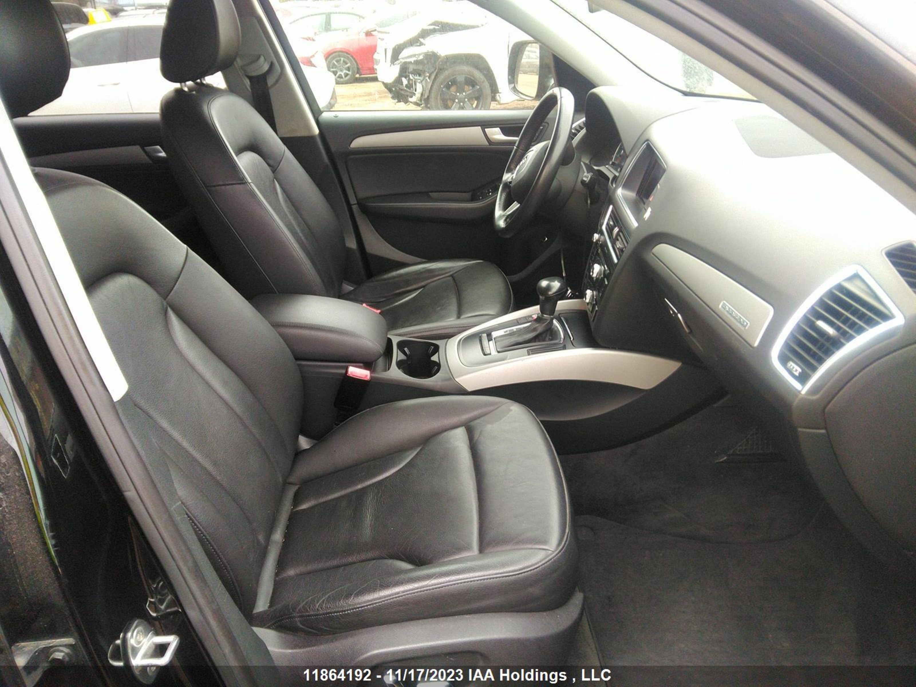 Photo 4 VIN: WA1CFCFP6EA060944 - AUDI Q5 