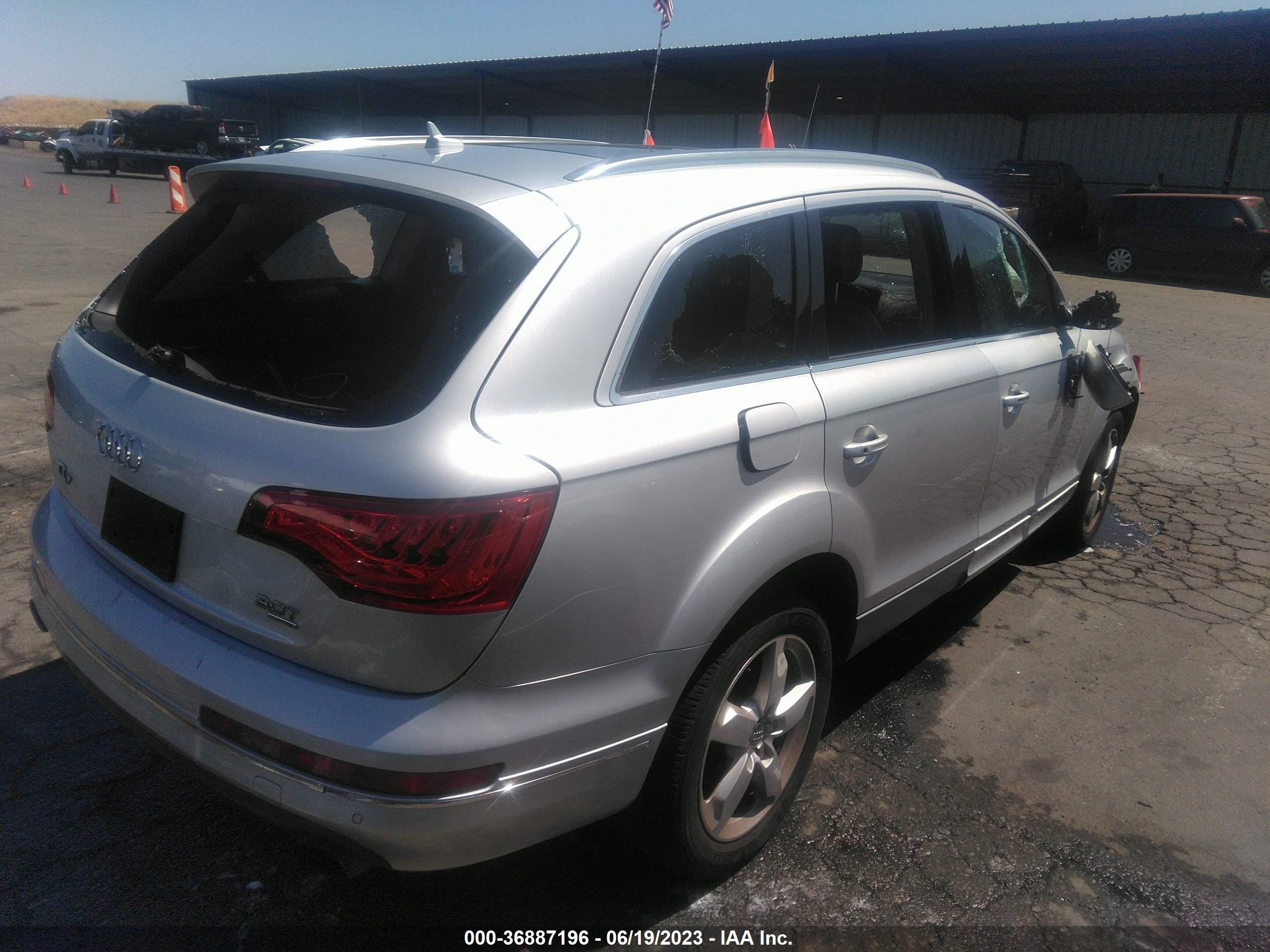 Photo 3 VIN: WA1CGAFE6FD014790 - AUDI Q7 