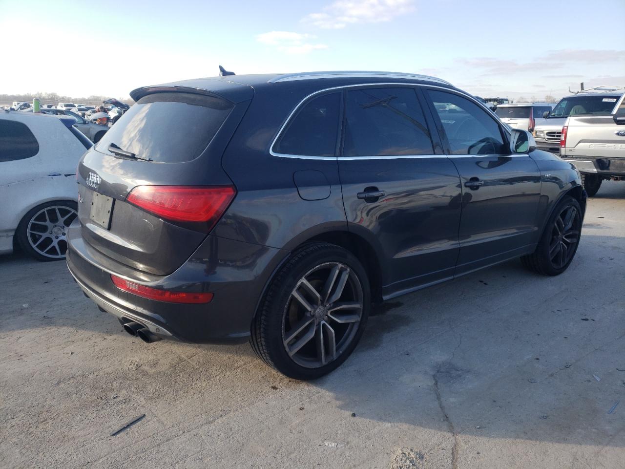 Photo 2 VIN: WA1CGAFP3EA043150 - AUDI SQ5 