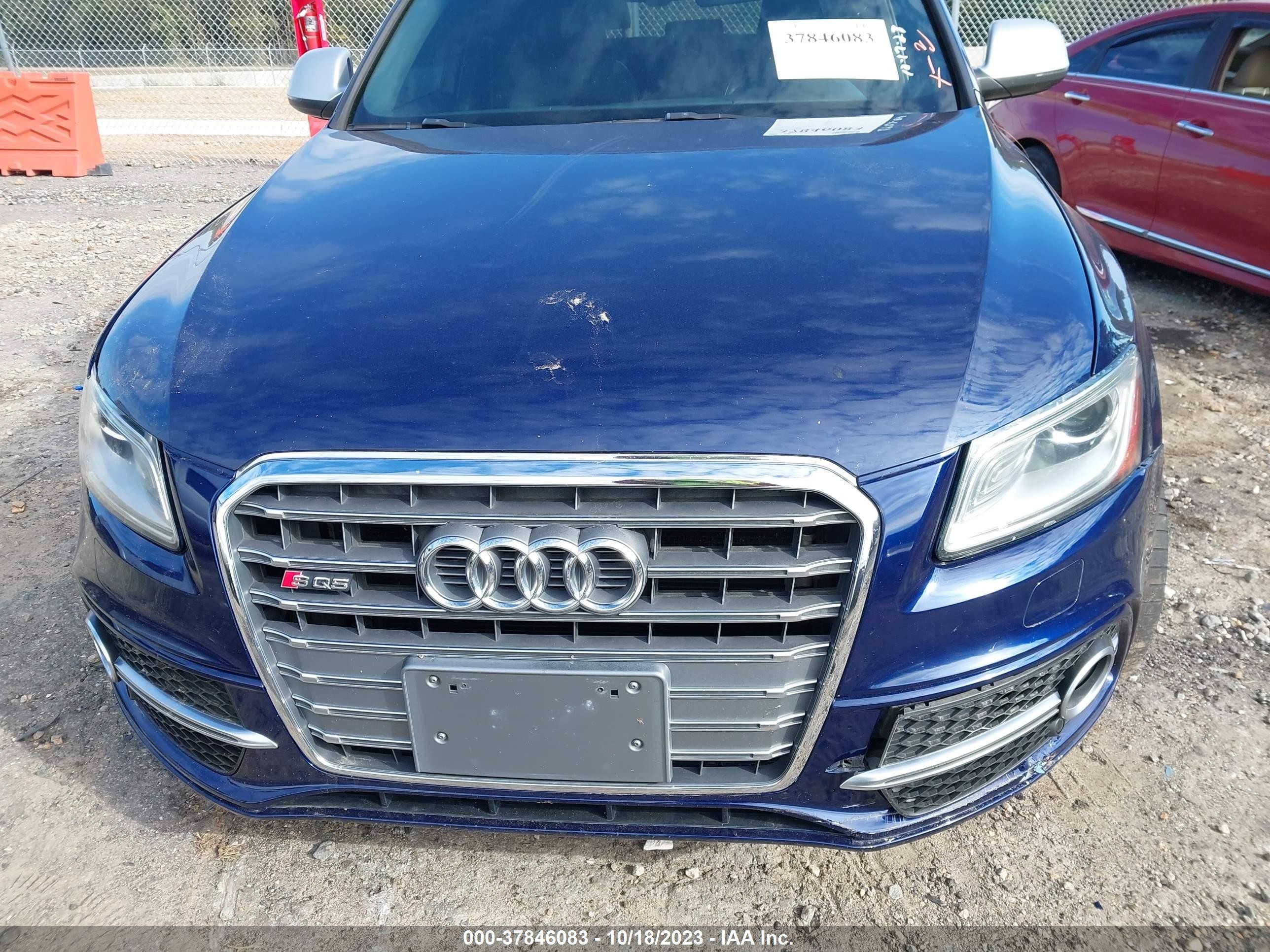 Photo 10 VIN: WA1CGAFP7EA061876 - AUDI SQ5 