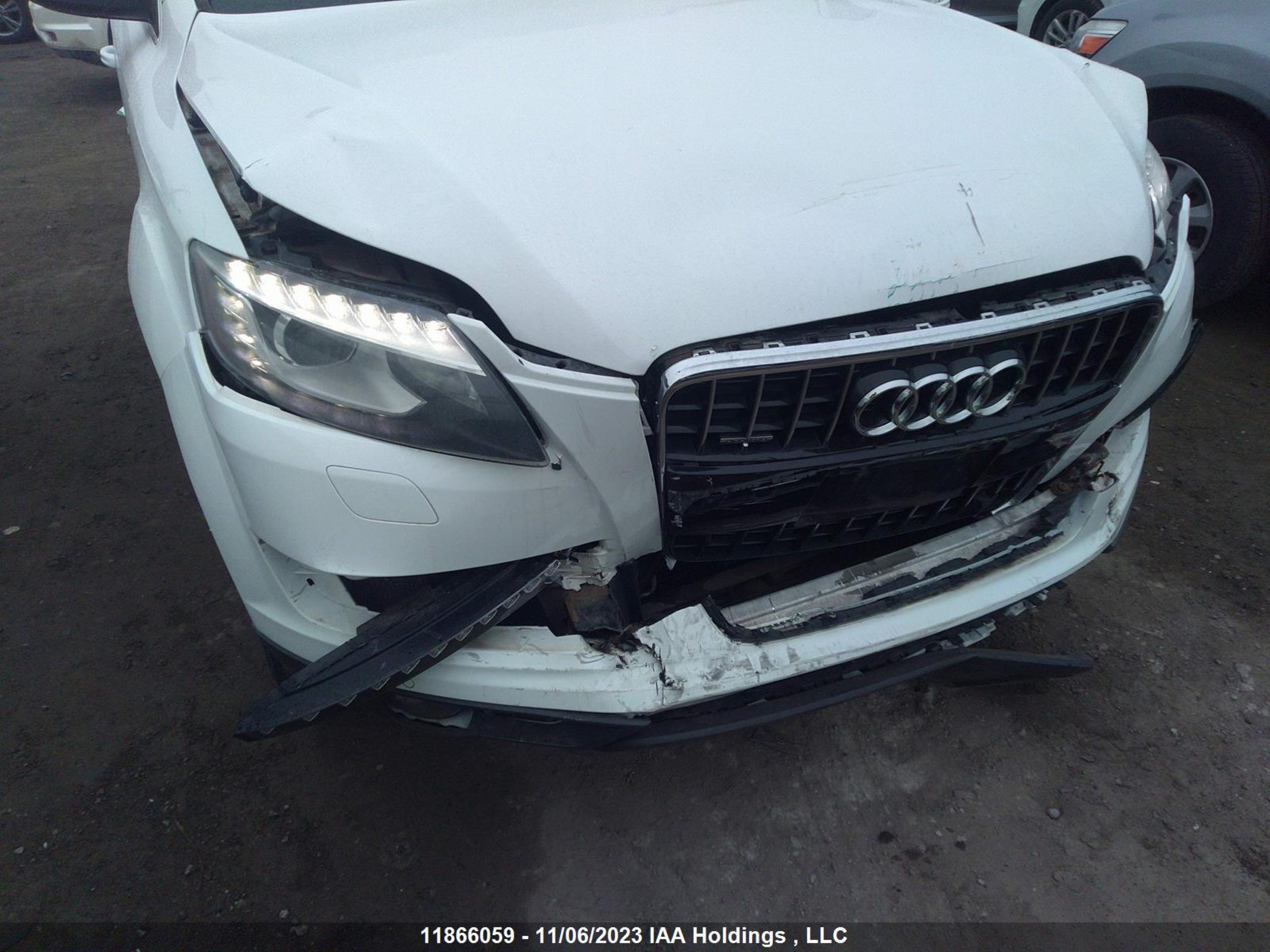 Photo 5 VIN: WA1CGCFE0BD006626 - AUDI Q7 